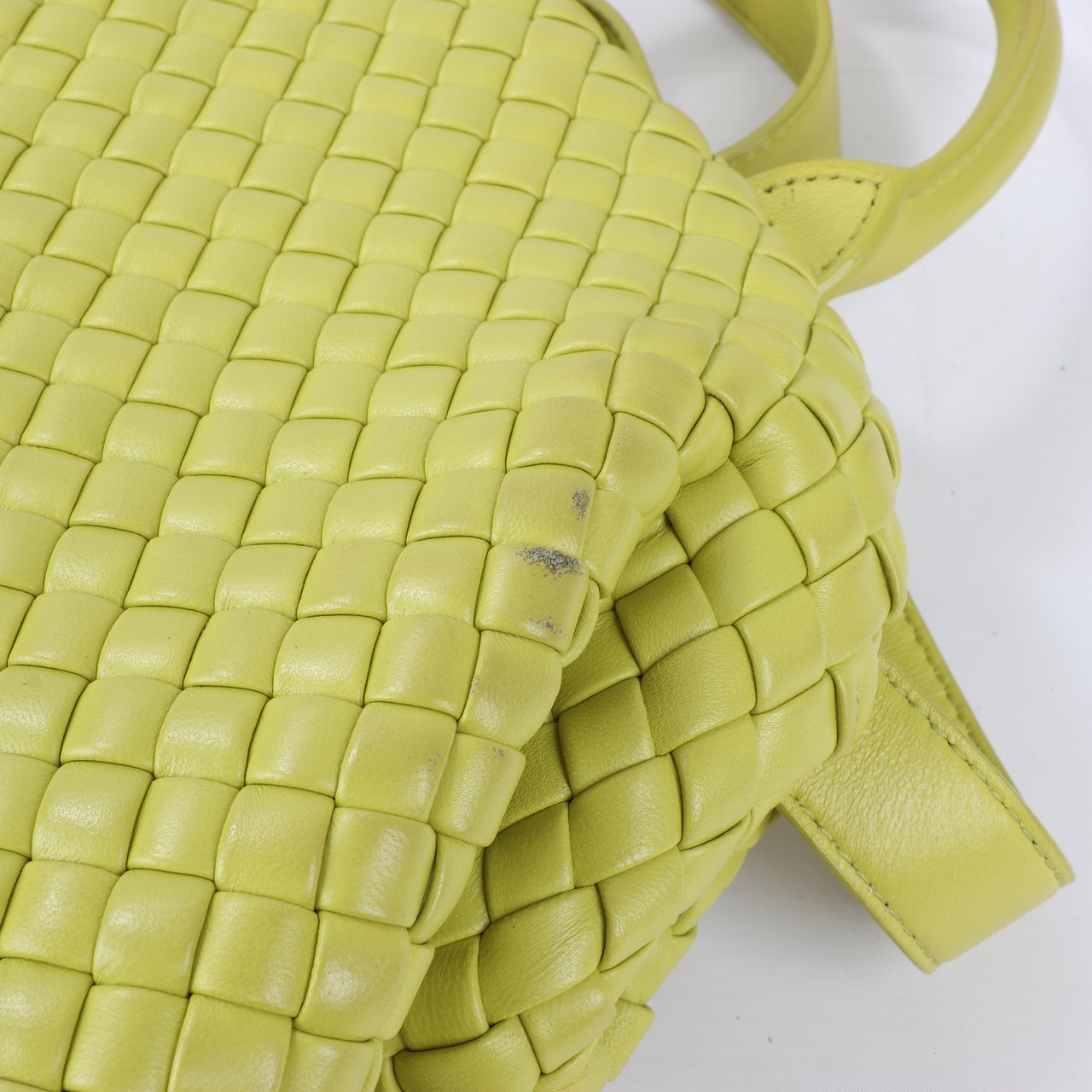 Bottega Veneta Bottega Veneta Intrecciato Small Leather 2Way Handbag in Yellowish Green Groen