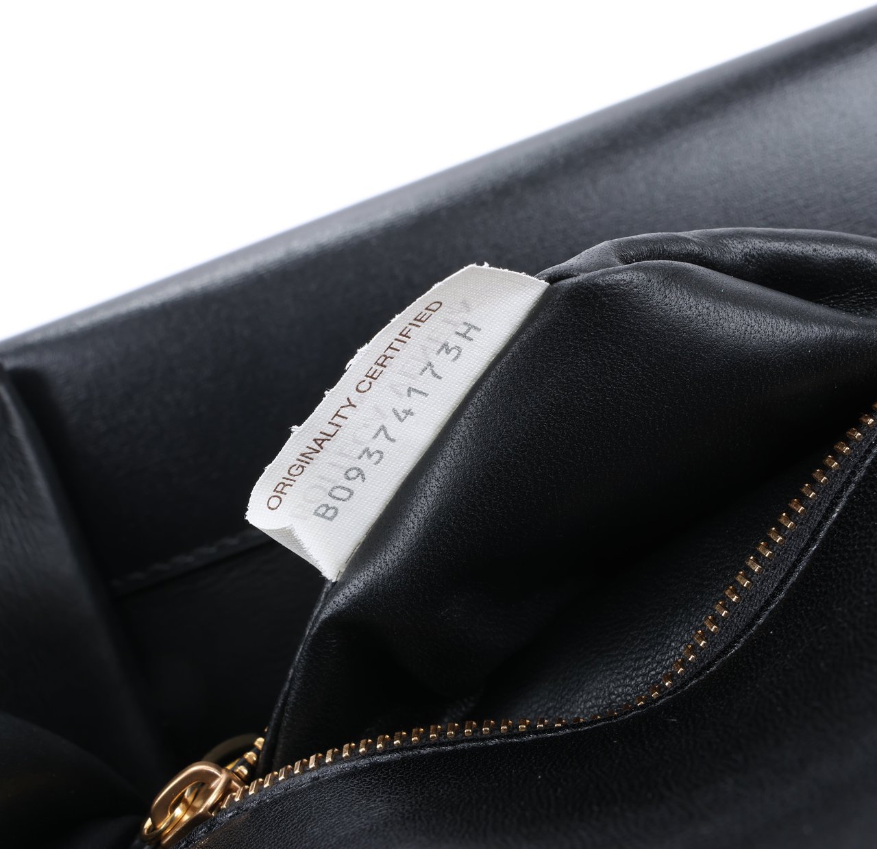 Bottega Veneta Bottega Veneta Box Calfskin Nappa Clip Shoulder Bag in Black Zwart