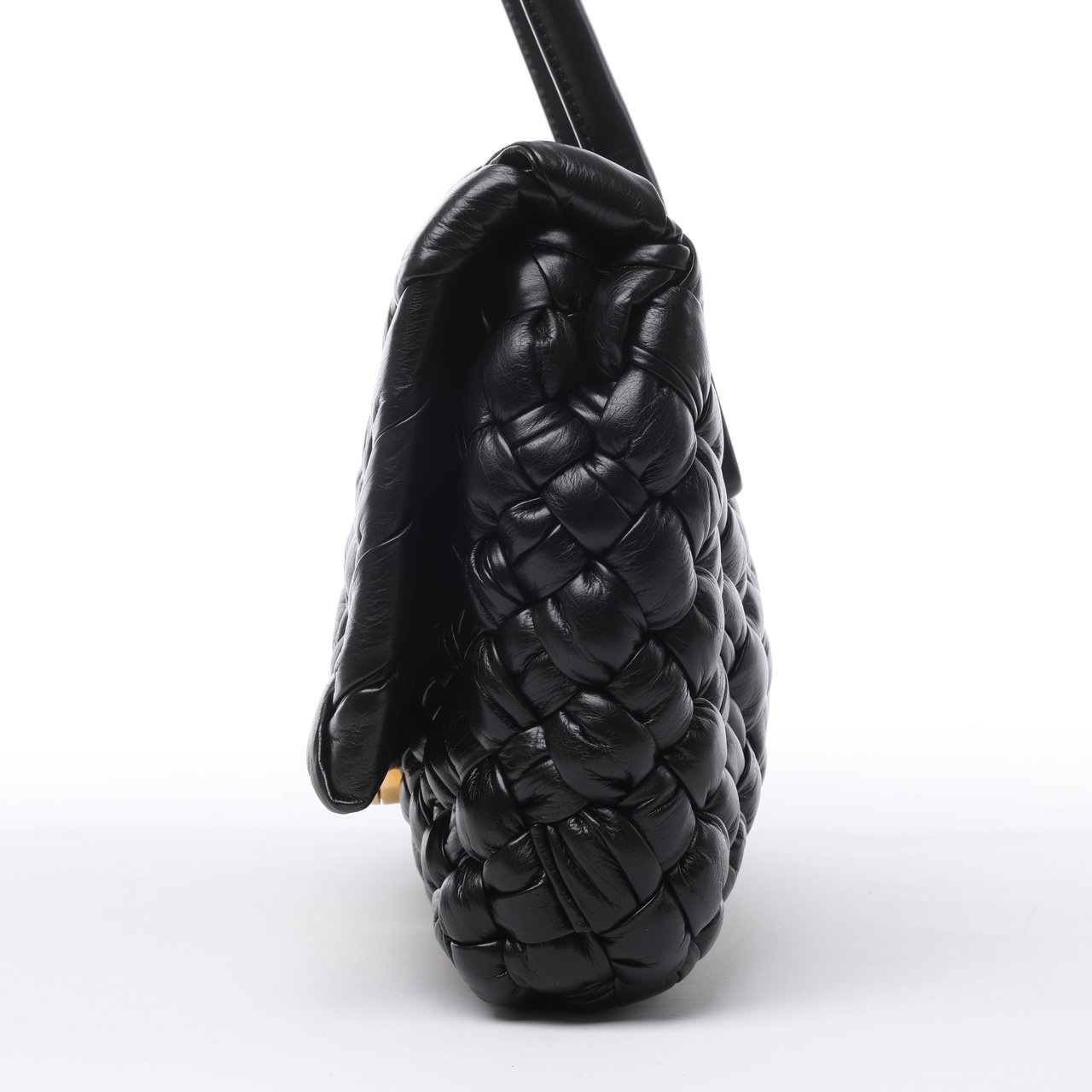 Bottega Veneta Bottega Veneta Leather Woven Rumple Desiree Shoulder Bag in Black Zwart