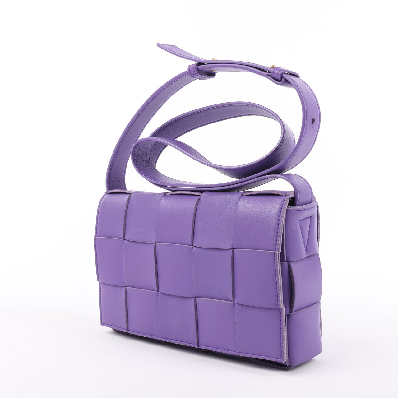 Bottega Veneta Bottega Veneta Maxi Intrecciato Cassette Leather Shoulder Bag in Purple Paars