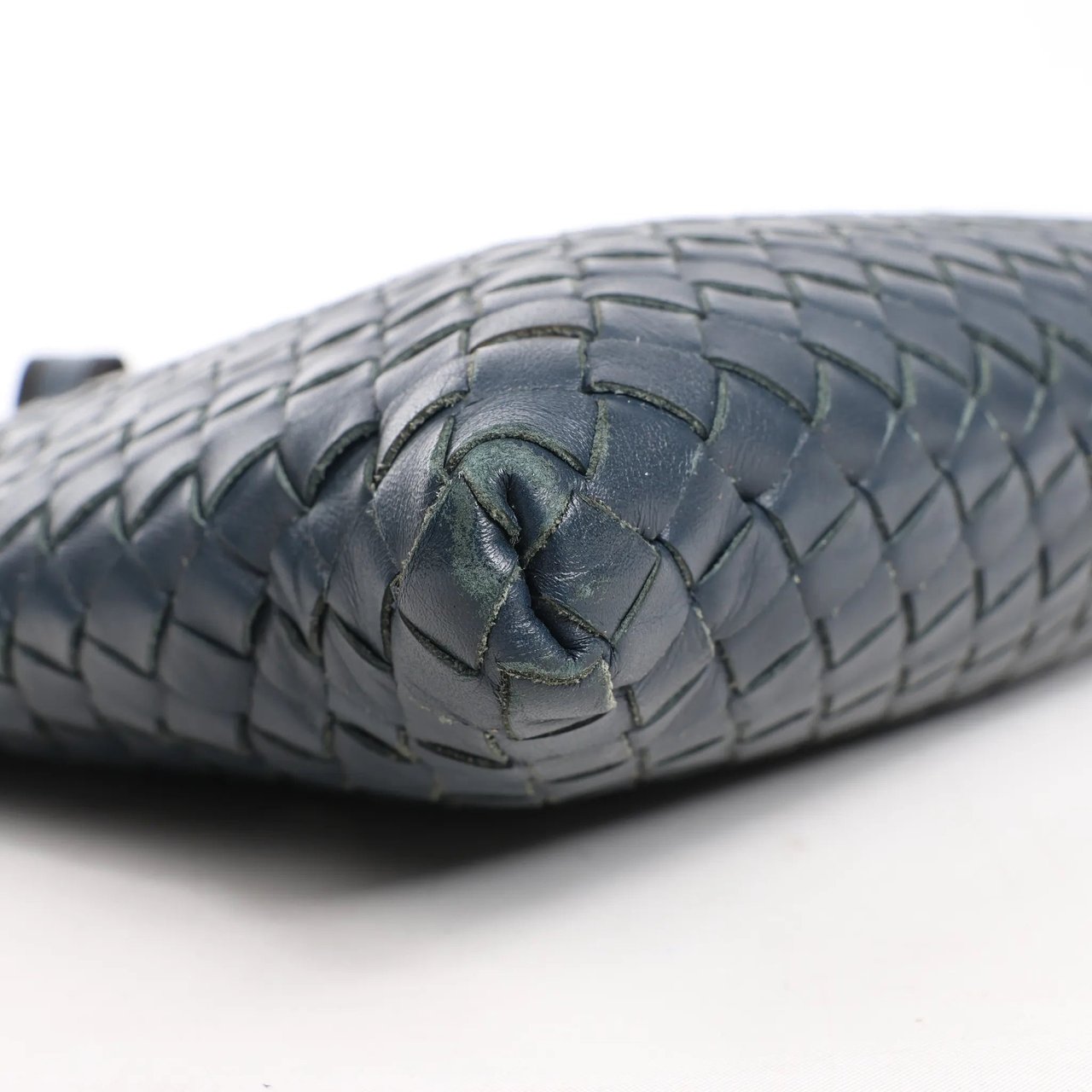 Bottega Veneta Bottega Veneta VN Intrecciato Crossbody Messenger Bag in Navy Blue Blauw