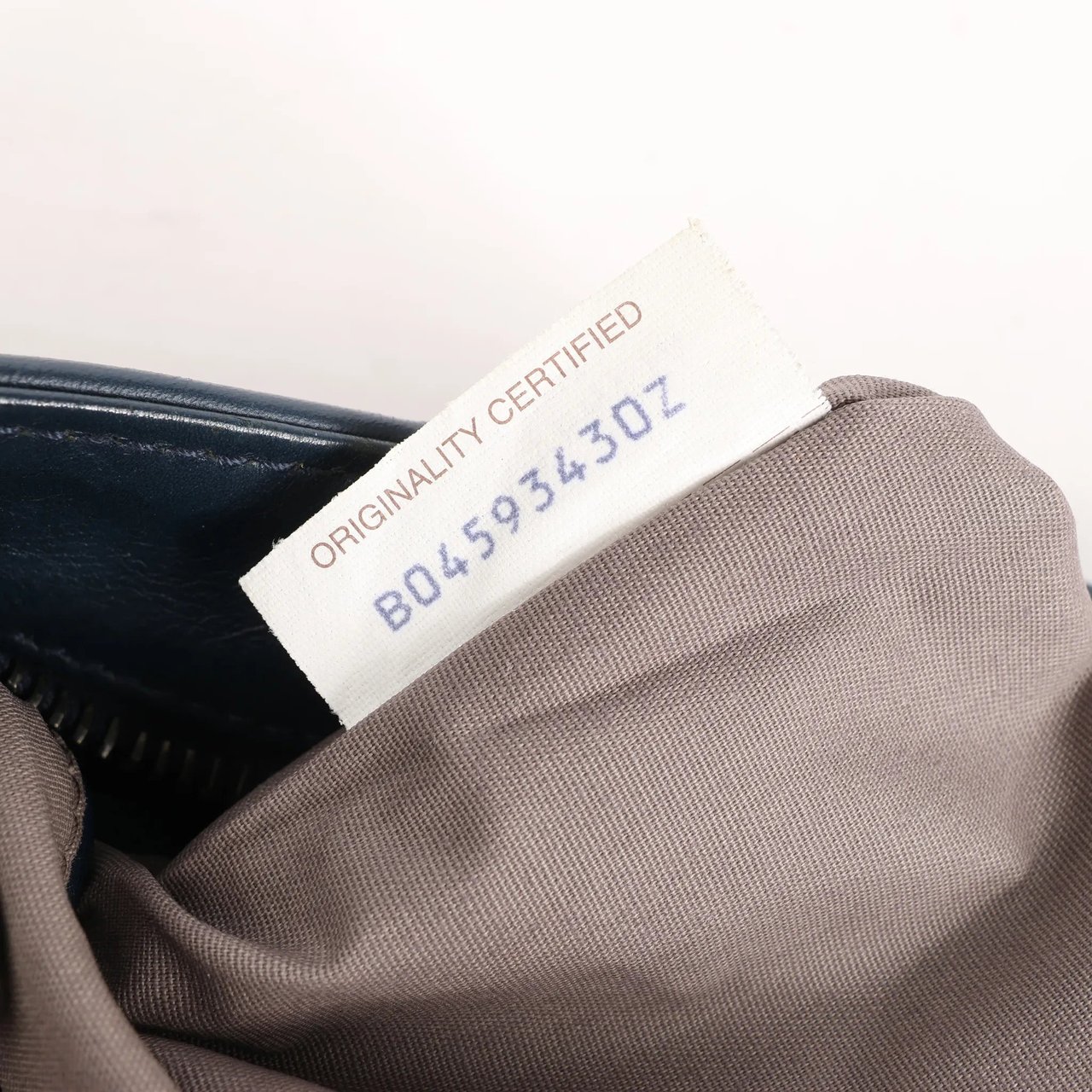 Bottega Veneta Bottega Veneta VN Intrecciato Crossbody Messenger Bag in Navy Blue Blauw