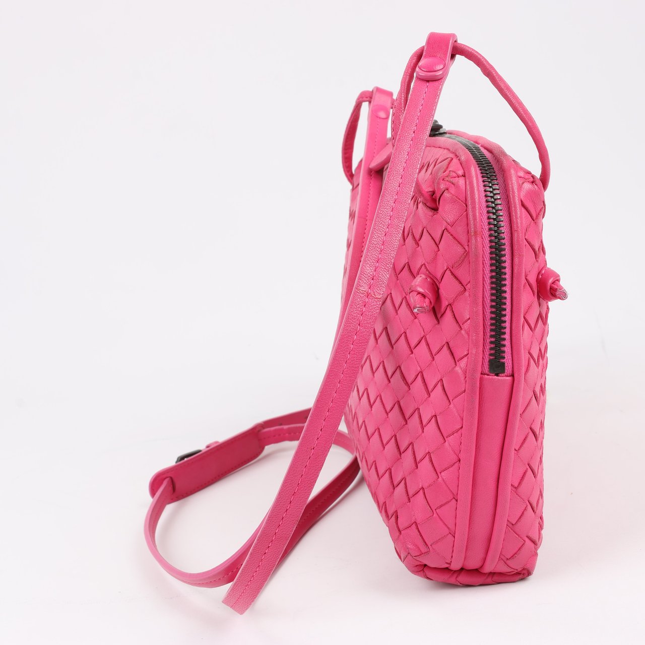Bottega Veneta Bottega Veneta Intrecciato Nodini Crossbody Bag in Pink Roze