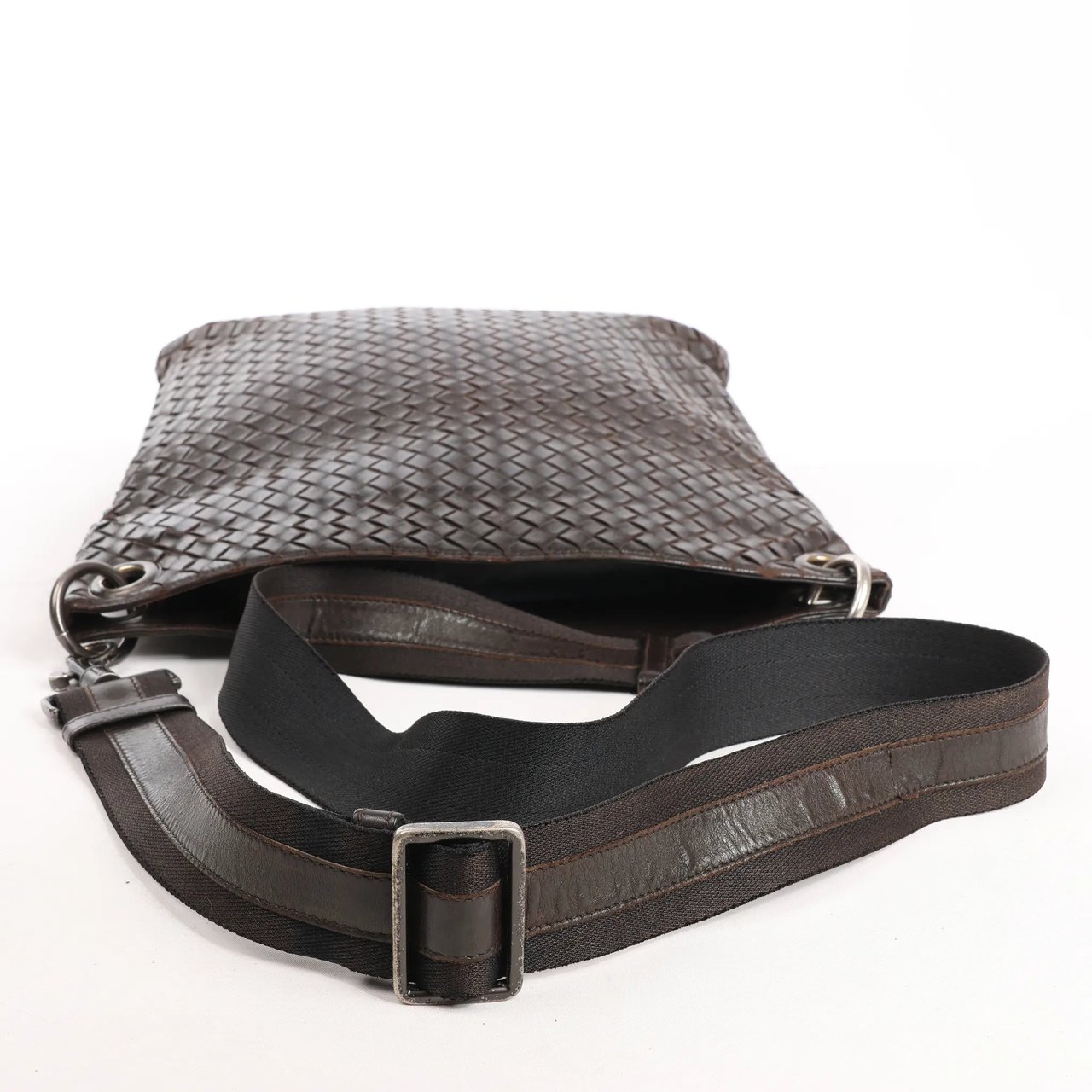Bottega Veneta Bottega Veneta VN Intrecciato Crossbody Messenger Bag in Brown Bruin