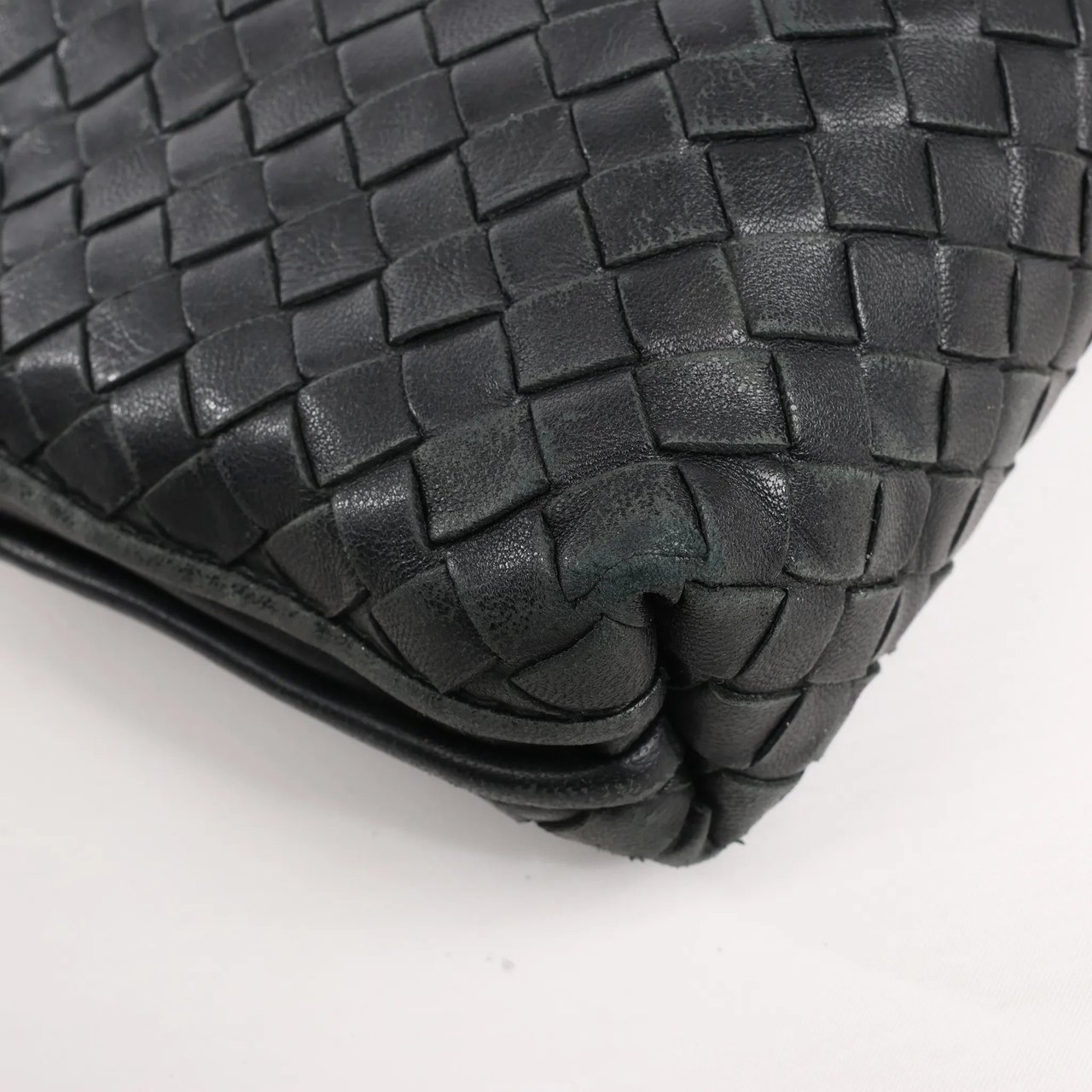 Bottega Veneta Bottega Veneta Nodini Intrecciato Leather Crossbody Bag in Black Zwart