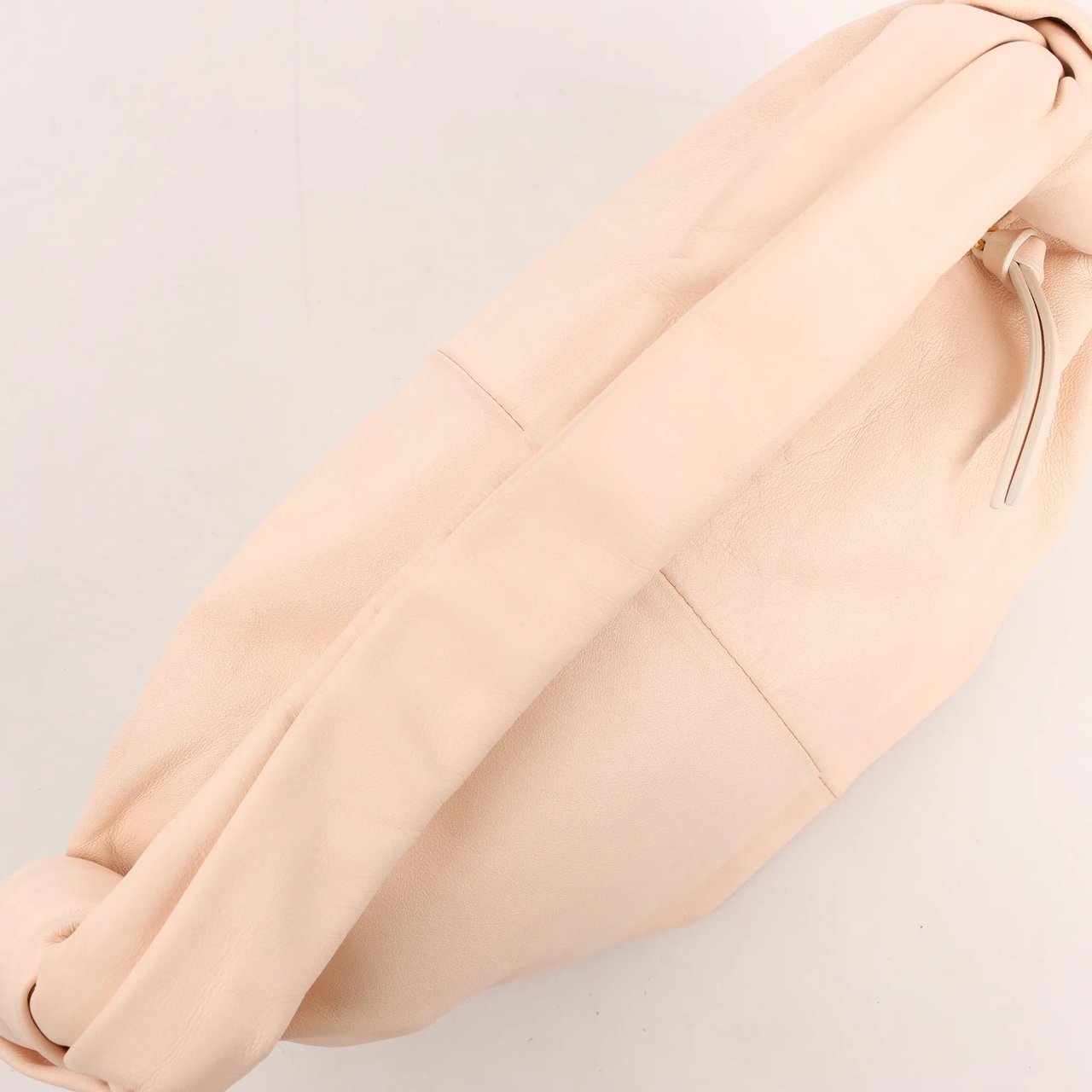 Bottega Veneta BOTTEGA VENETA Double Knot Mini Leather Handbag in Pink Roze