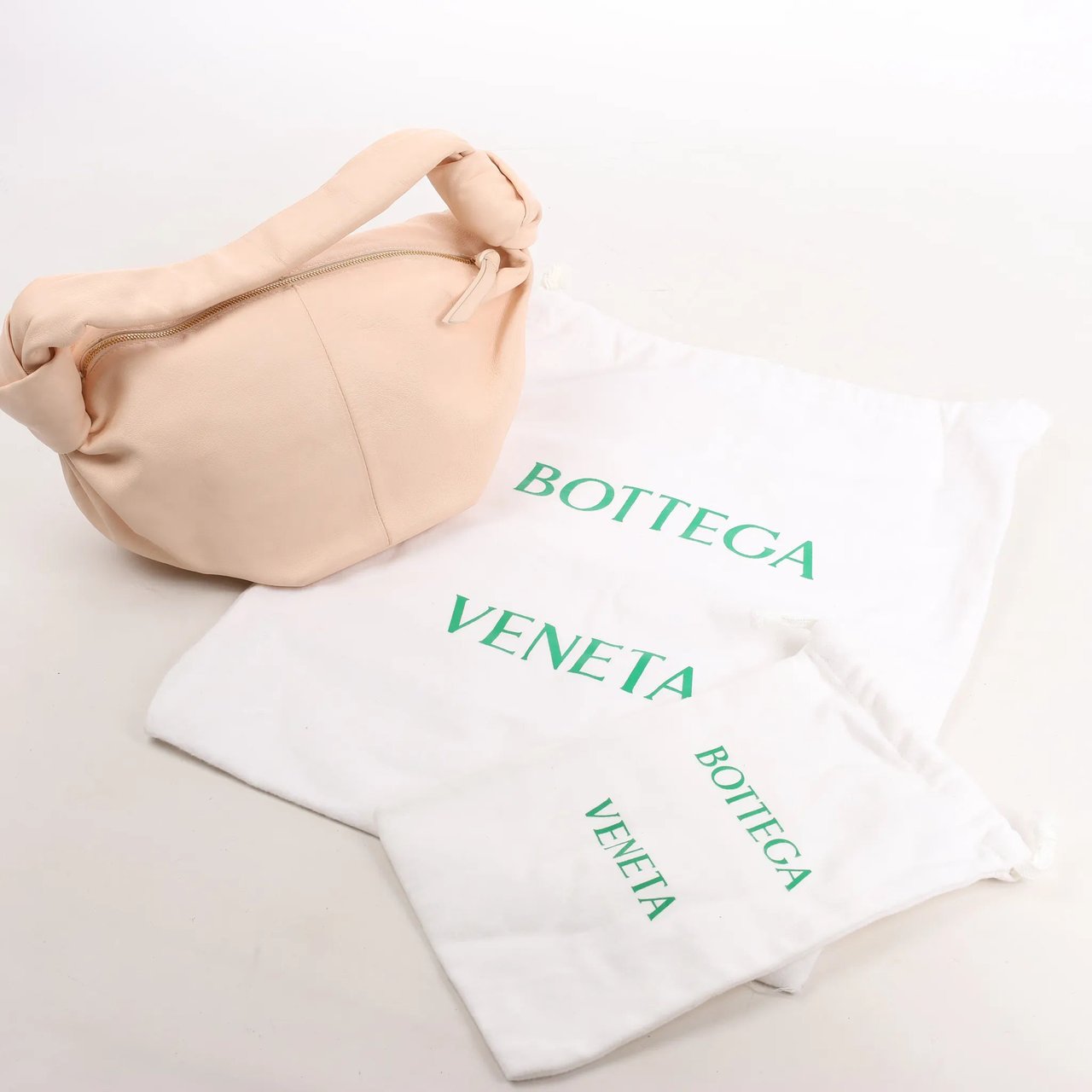 Bottega Veneta BOTTEGA VENETA Double Knot Mini Leather Handbag in Pink Roze