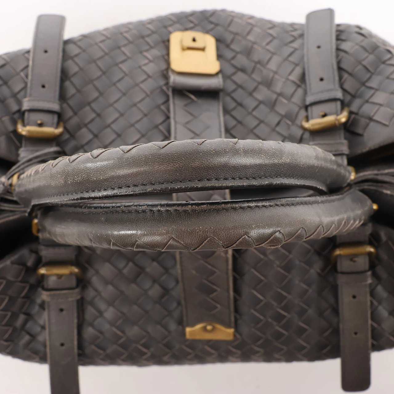 Bottega Veneta Bottega Veneta Intrecciato Roma Leather Handbag in Gray Grijs