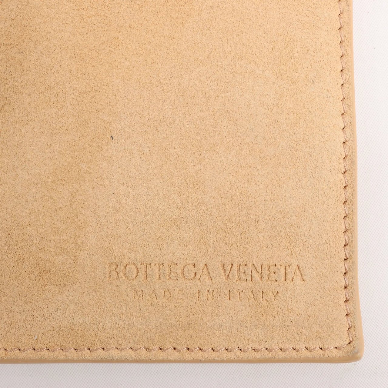 Bottega Veneta Bottega Veneta The Arco Maxi Intrecciato Large Leather Handbag in Beige Beige