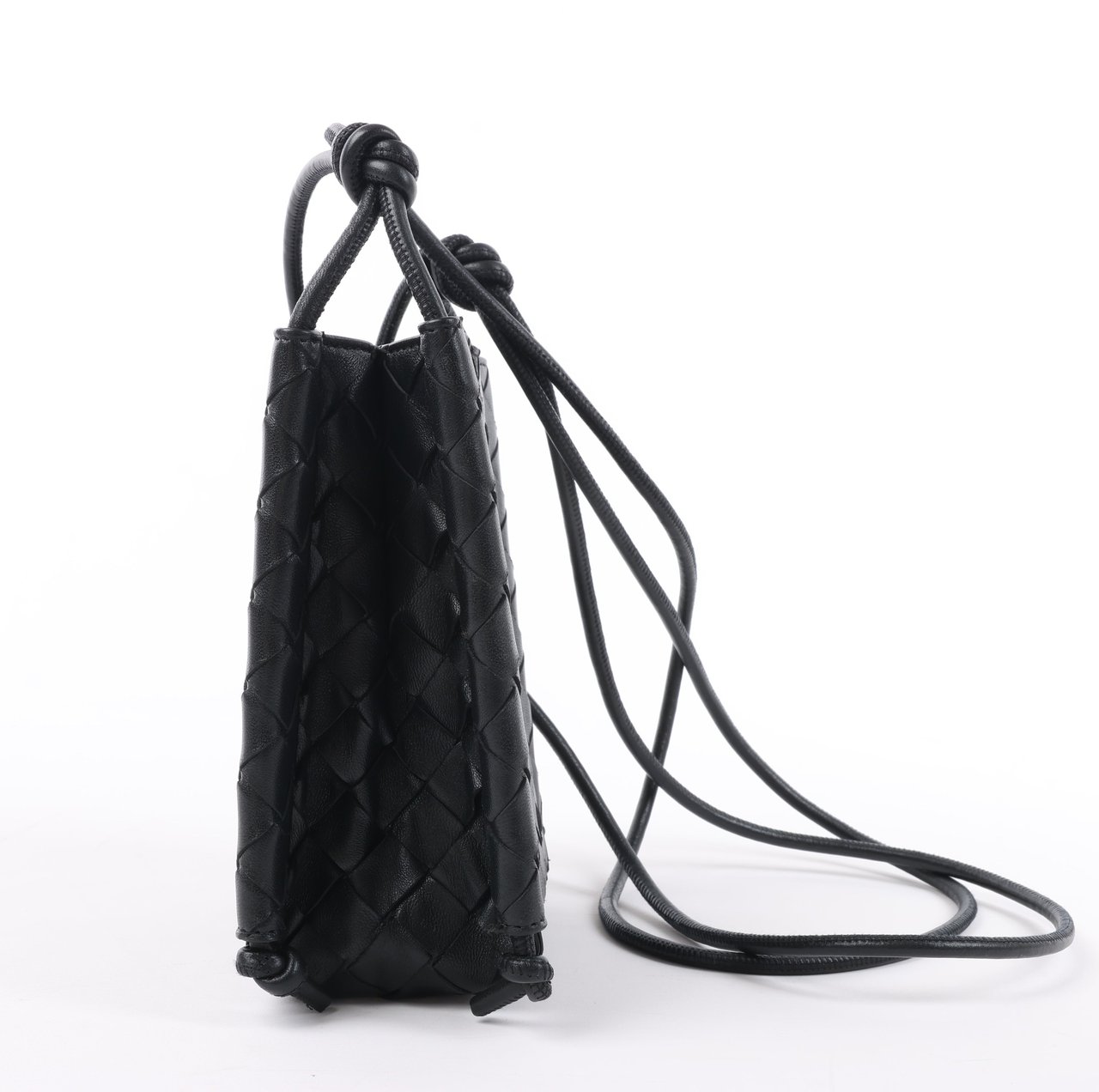 Bottega Veneta Bottega Veneta Intrecciato Leather Shoulder bag in Black Zwart
