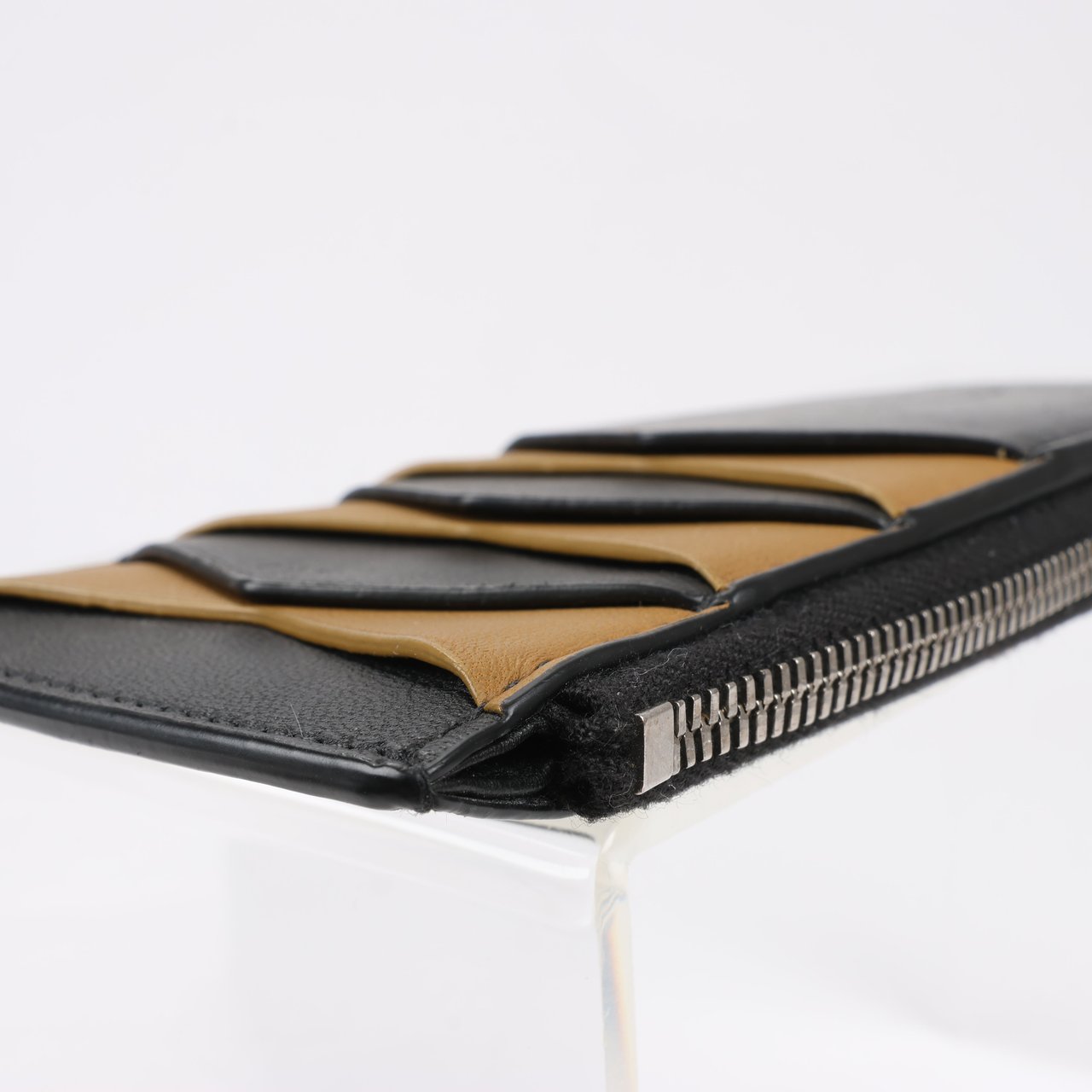 Bottega Veneta Bottega Veneta Leather Fragment Case in Black × Brown Divers