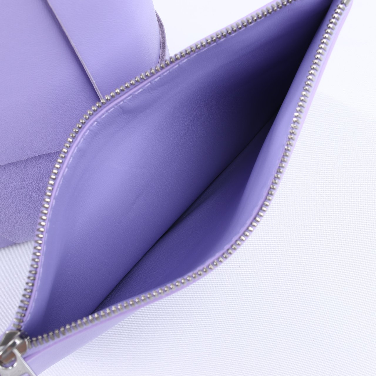 Bottega Veneta Bottega Veneta Nappa Maxi Intrecciato Small Arco 2Way Handbag in Purple Paars