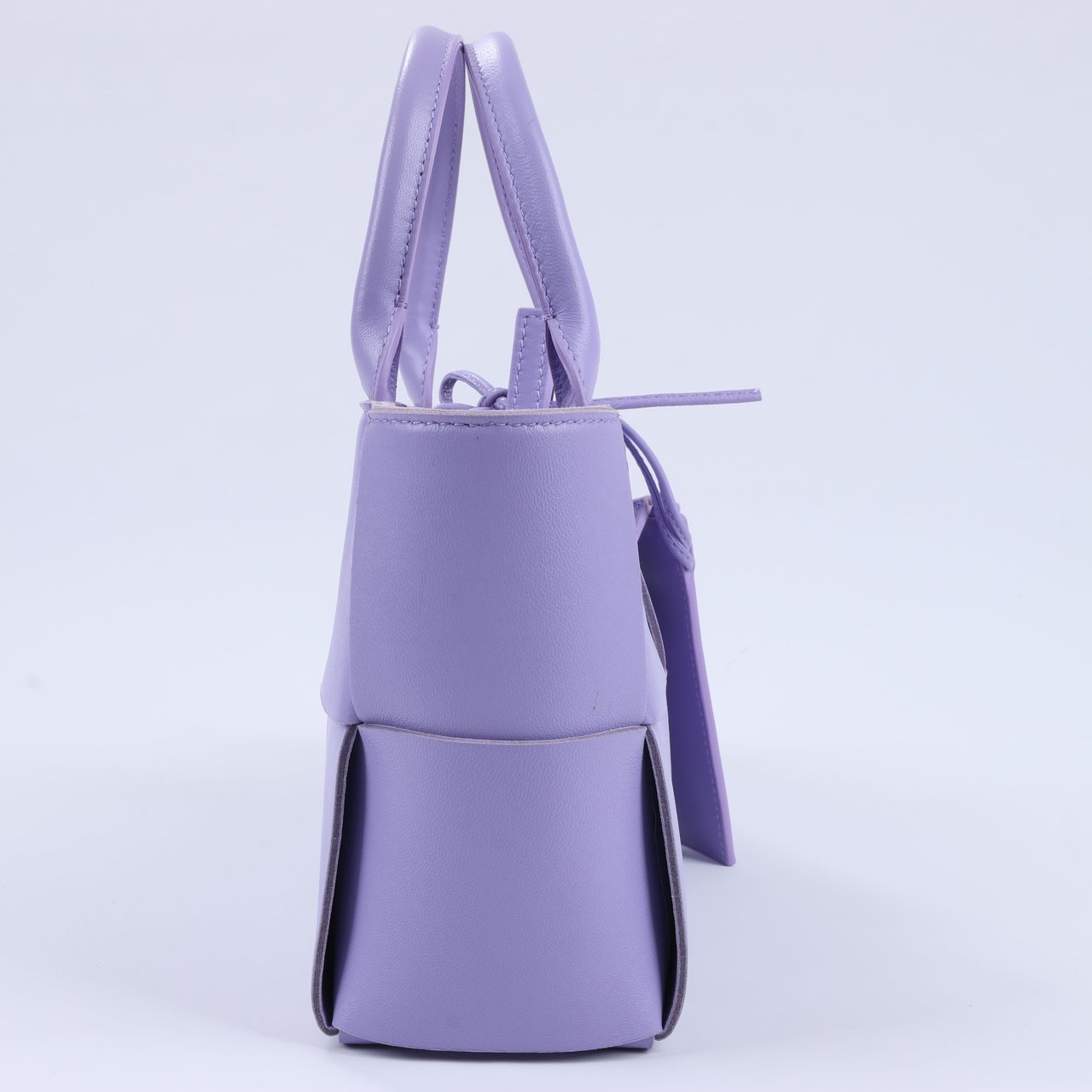 Bottega Veneta Bottega Veneta Nappa Maxi Intrecciato Small Arco 2Way Handbag in Purple Paars