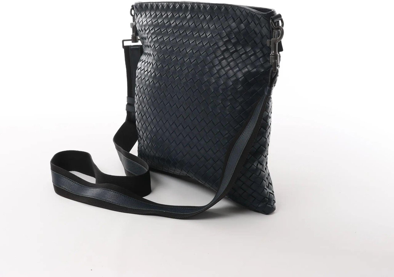 Bottega Veneta Bottega Veneta VN Intrecciato Crossbody Messenger Bag in Navy Blue Blauw