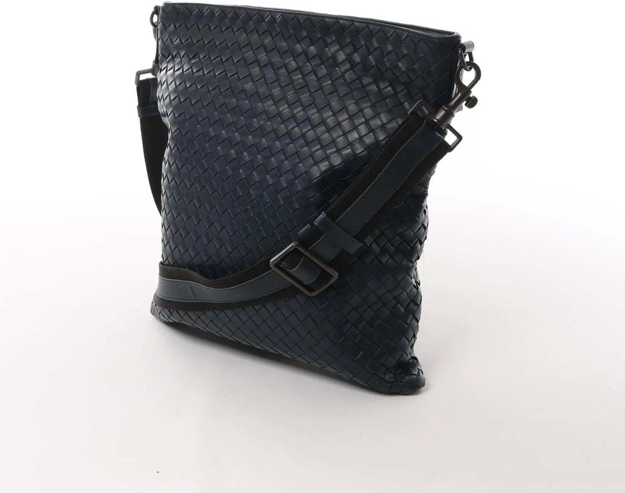 Bottega Veneta Bottega Veneta VN Intrecciato Crossbody Messenger Bag in Navy Blue Blauw
