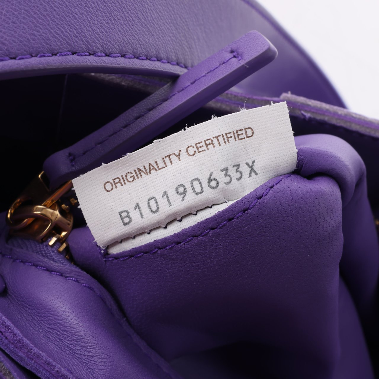 Bottega Veneta Bottega Veneta Maxi Intrecciato Cassette Leather Shoulder Bag in Purple Paars