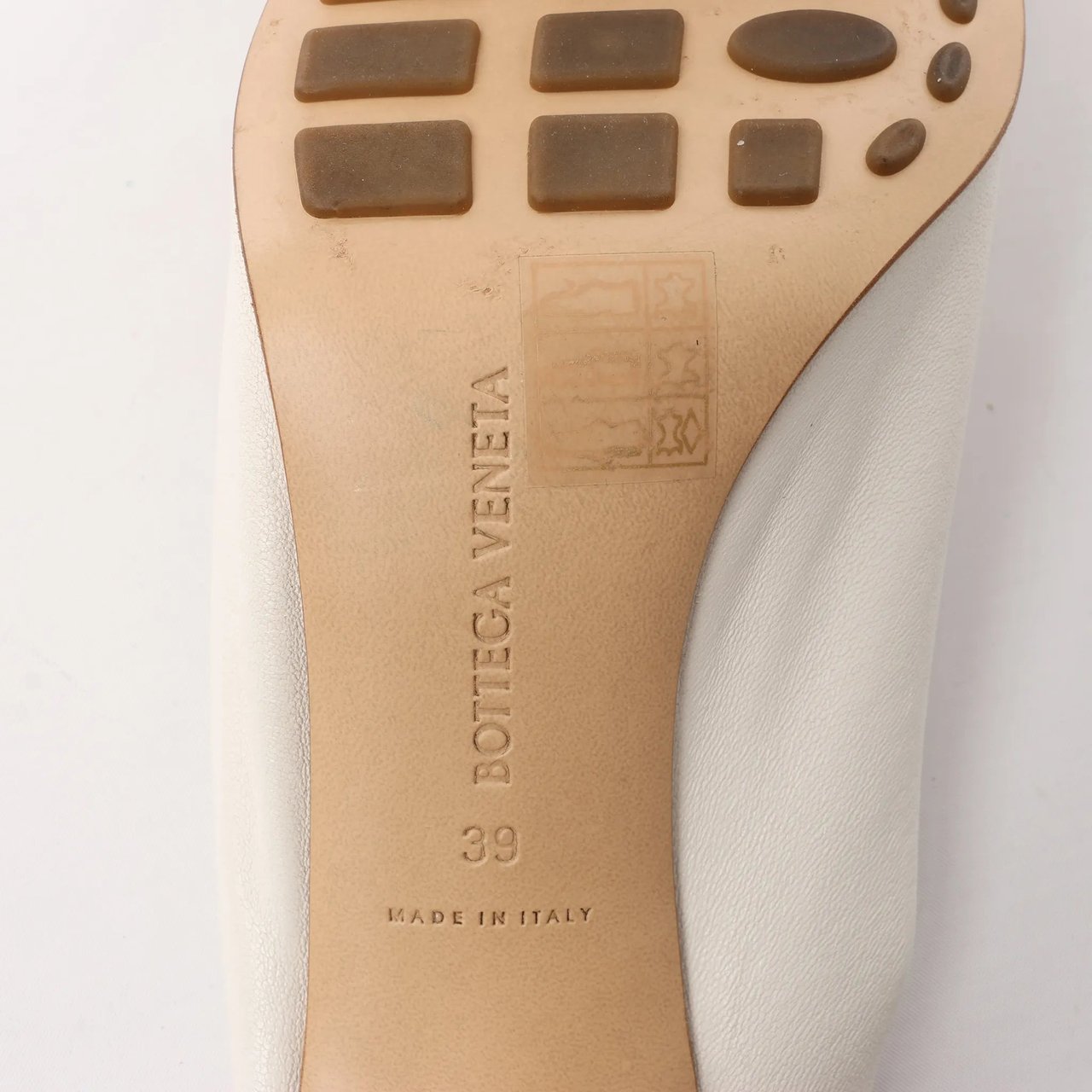 Bottega Veneta Bottega Veneta Mule Heel Toe Ring Leather in White, Size 39 EU Wit