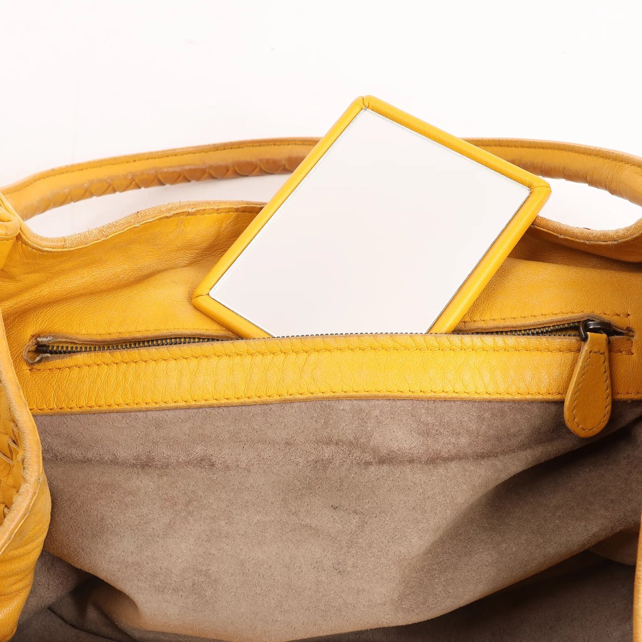 Bottega Veneta Bottega Veneta Intrecciato Leather Shoulder Bag in Yellow Geel