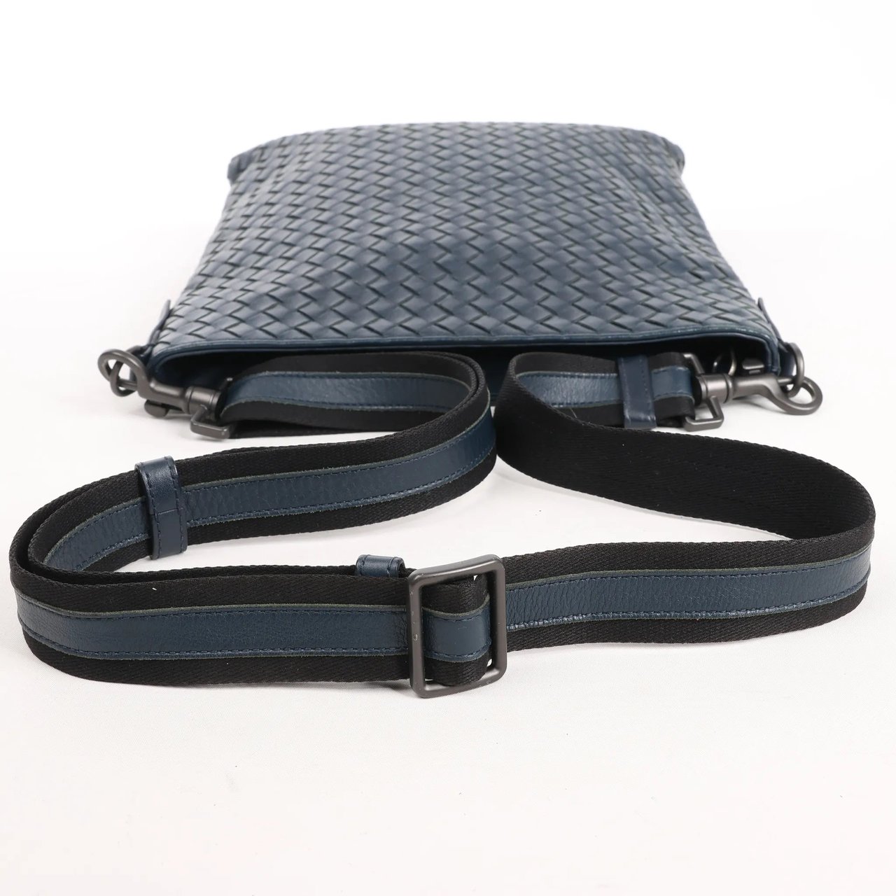 Bottega Veneta Bottega Veneta VN Intrecciato Crossbody Messenger Bag in Navy Blue Navy