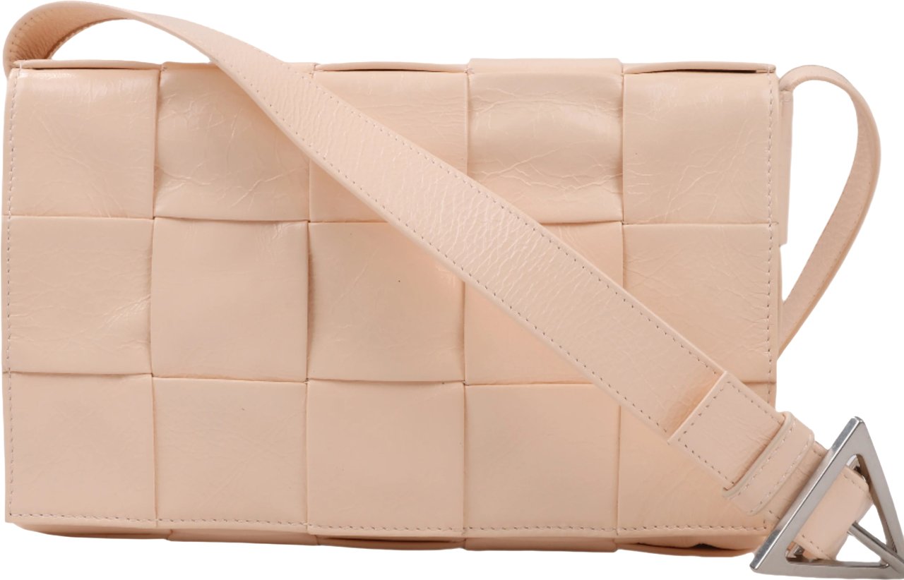 Bottega Veneta Bottega Veneta Maxi Intrecciato Cassette Leather Shoulder Bag in Powder Beige Beige