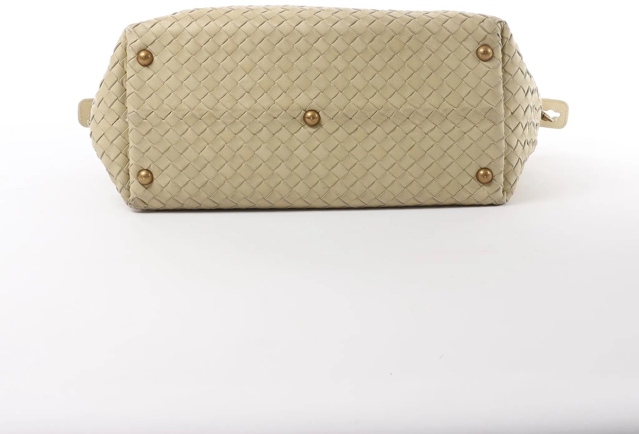 Bottega Veneta Montaigne Intrecciato Leather Shoulder Bag in Beige 173398 Beige