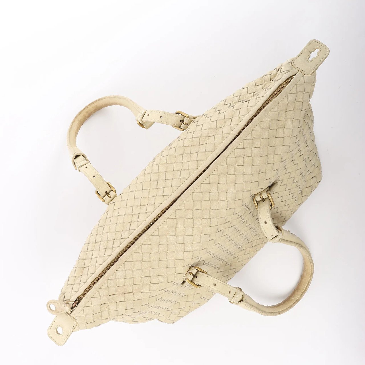 Bottega Veneta Montaigne Intrecciato Leather Shoulder Bag in Beige 173398 Beige