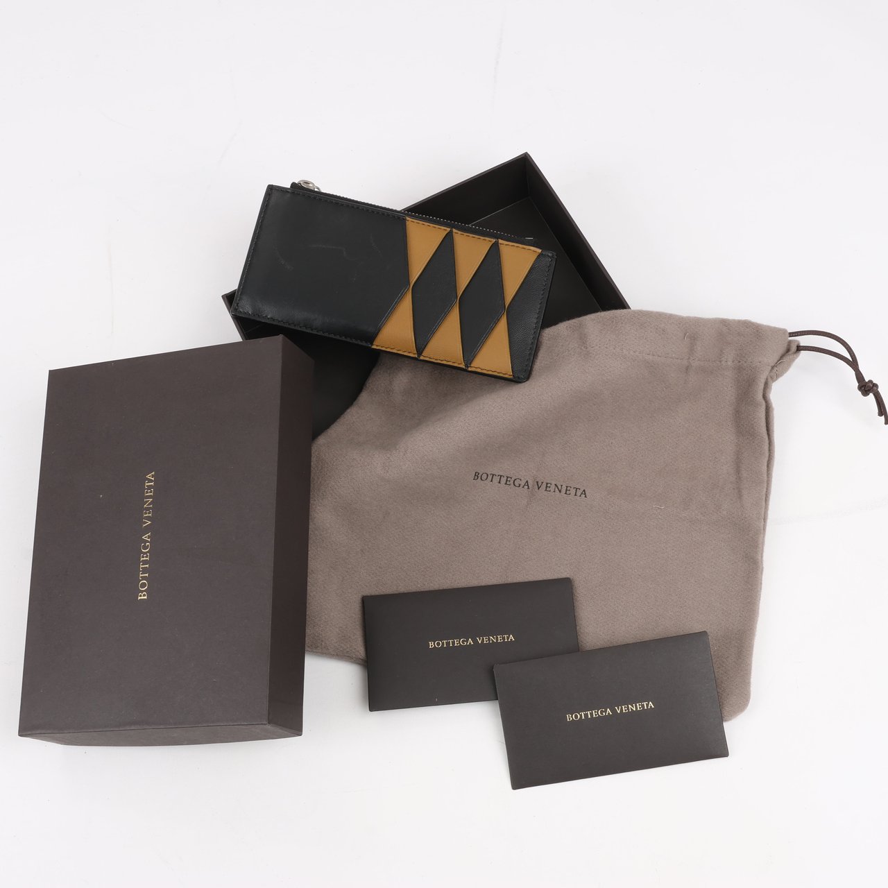 Bottega Veneta Leather Fragment Case in Black × Brown Divers