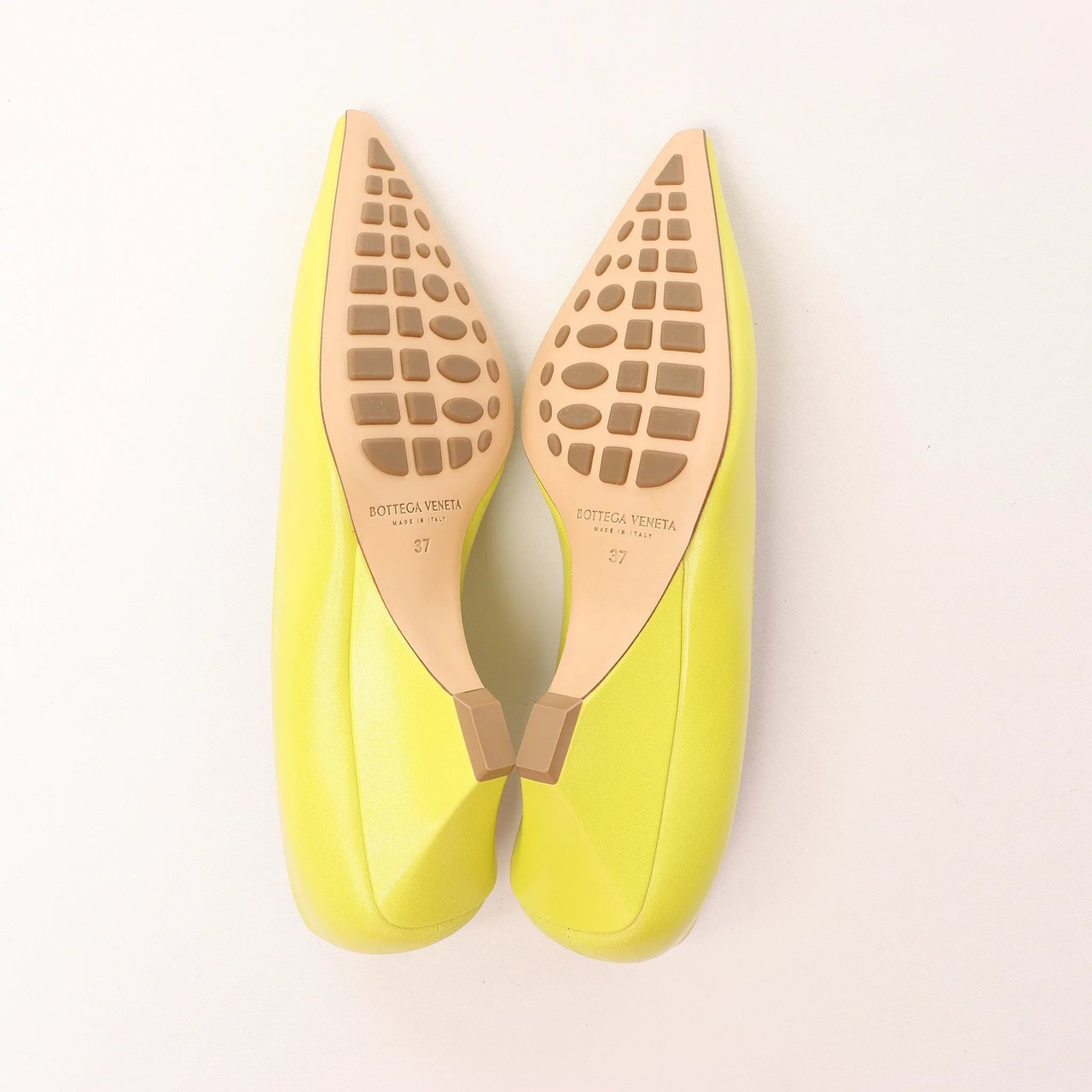 Bottega Veneta Leather Pointed Heels in Yellow, Size 37 EU Wit