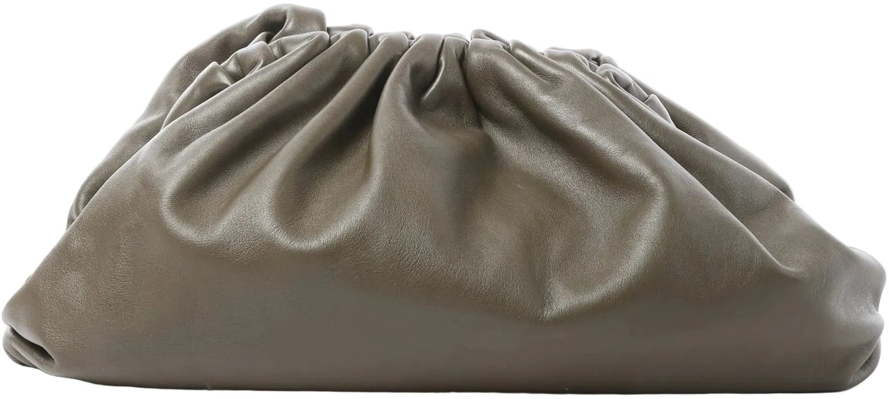Bottega Veneta The Pouch Oversize Leather Clutch Bag in Green Groen