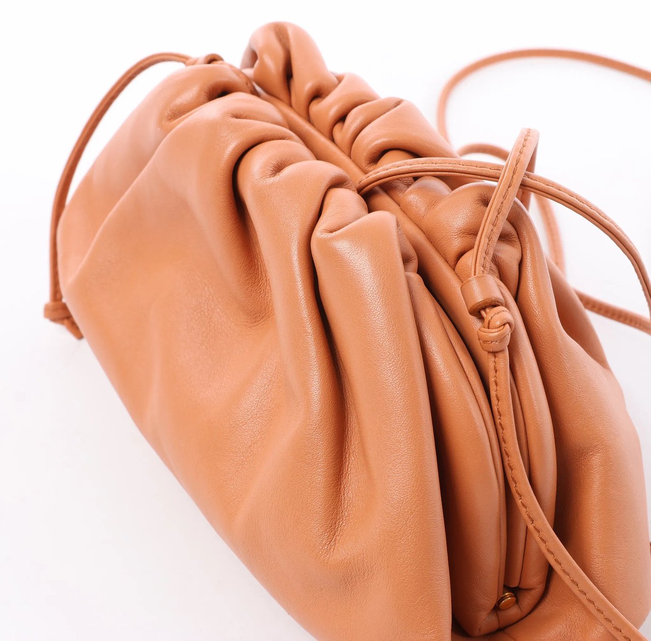Bottega Veneta Mini The Pouch Leather Crossbody bag in Brown Bruin