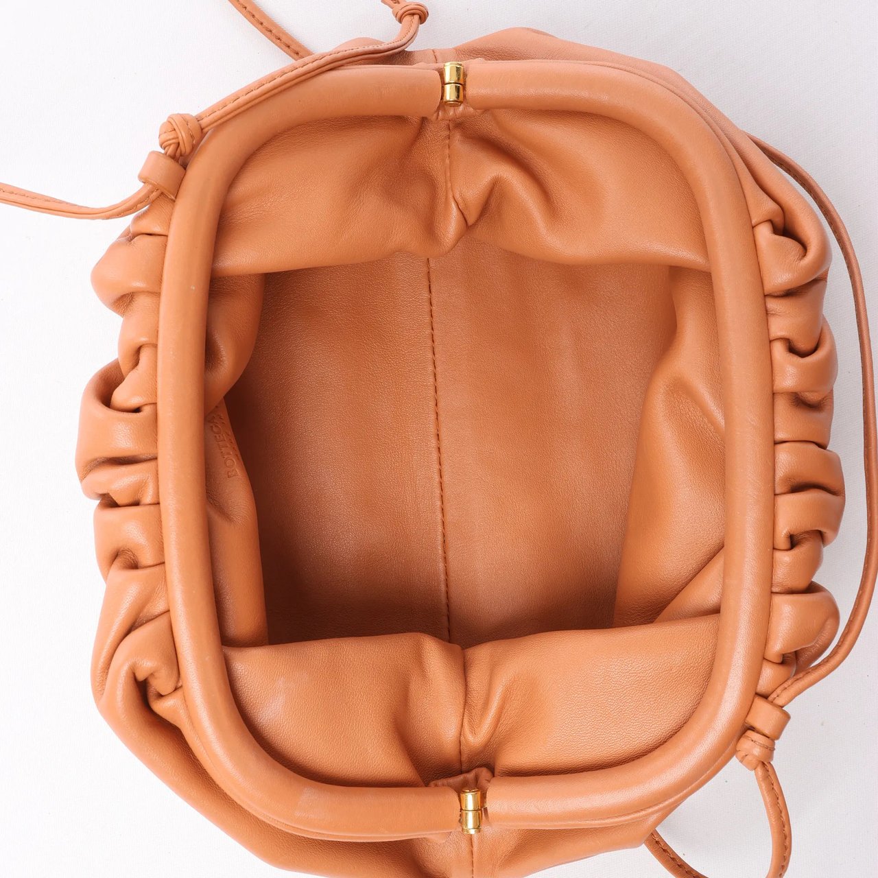 Bottega Veneta Mini The Pouch Leather Crossbody bag in Brown Bruin