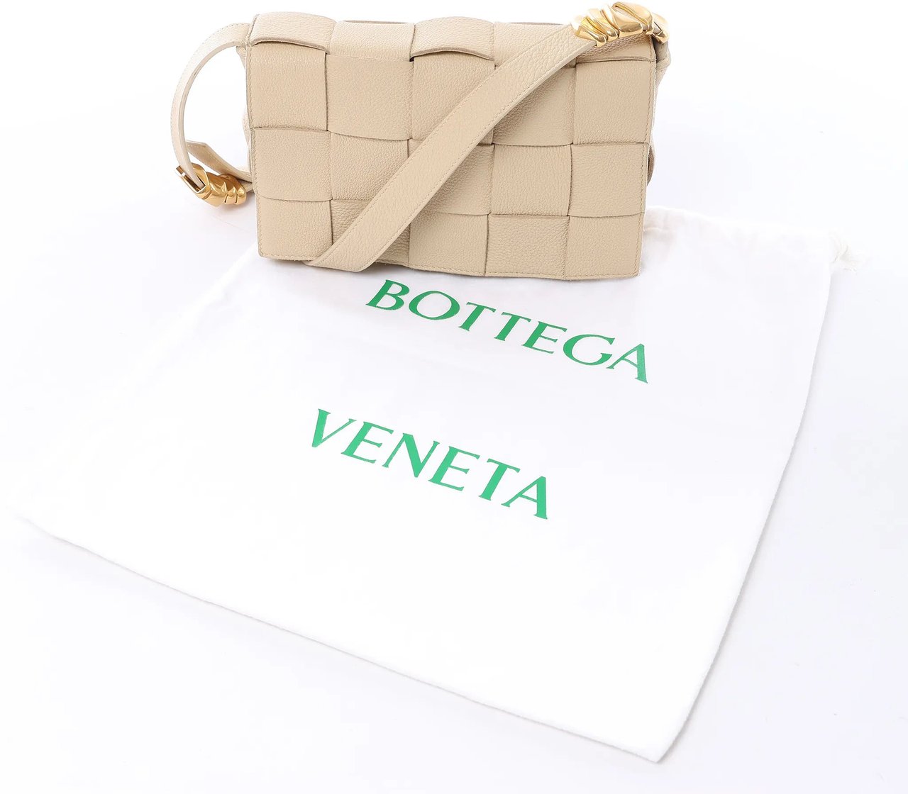 Bottega Veneta Cassette Maxi Intrecciato Leather Crossbody Bag in Beige Beige