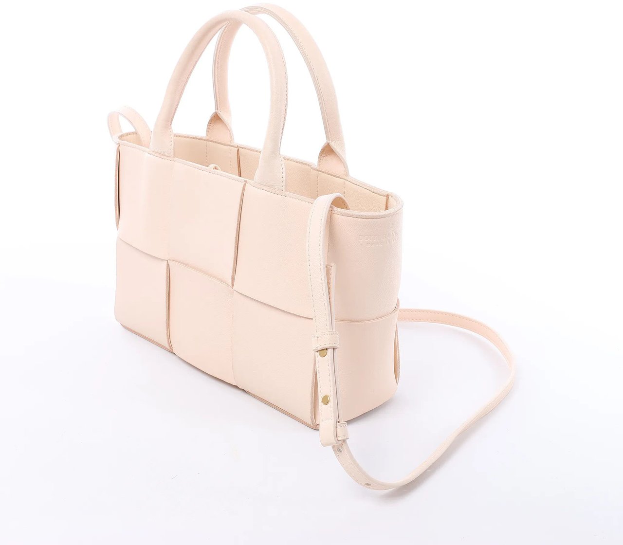 Bottega Veneta The Arco Maxi Intrecciato Leather Handbag in Pink Roze