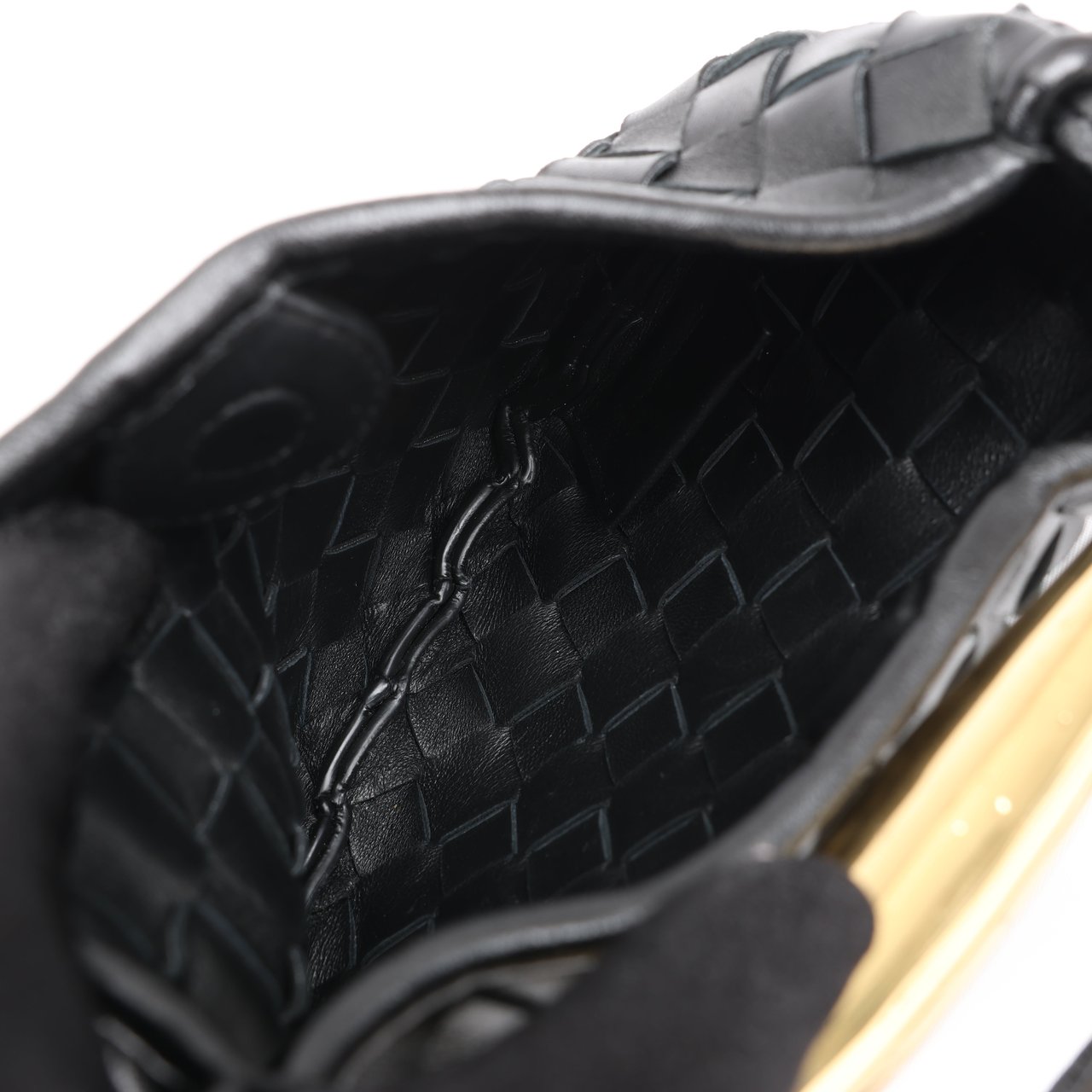 Bottega Veneta Intrecciato Sardines Leather Shoulder Bag in Black Zwart