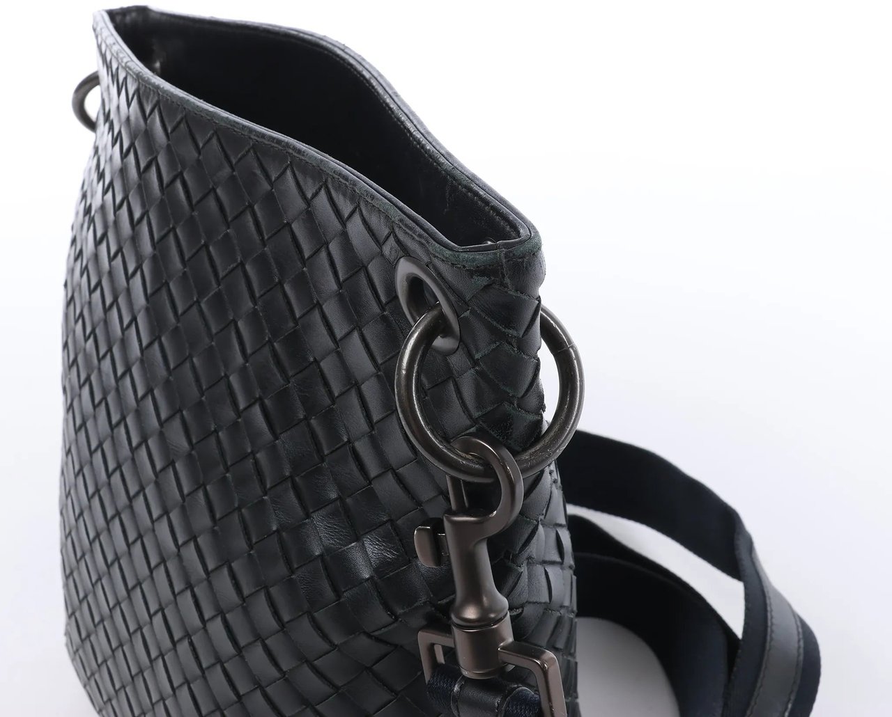 Bottega Veneta VN Intrecciato Crossbody Messenger Bag in Black Zwart