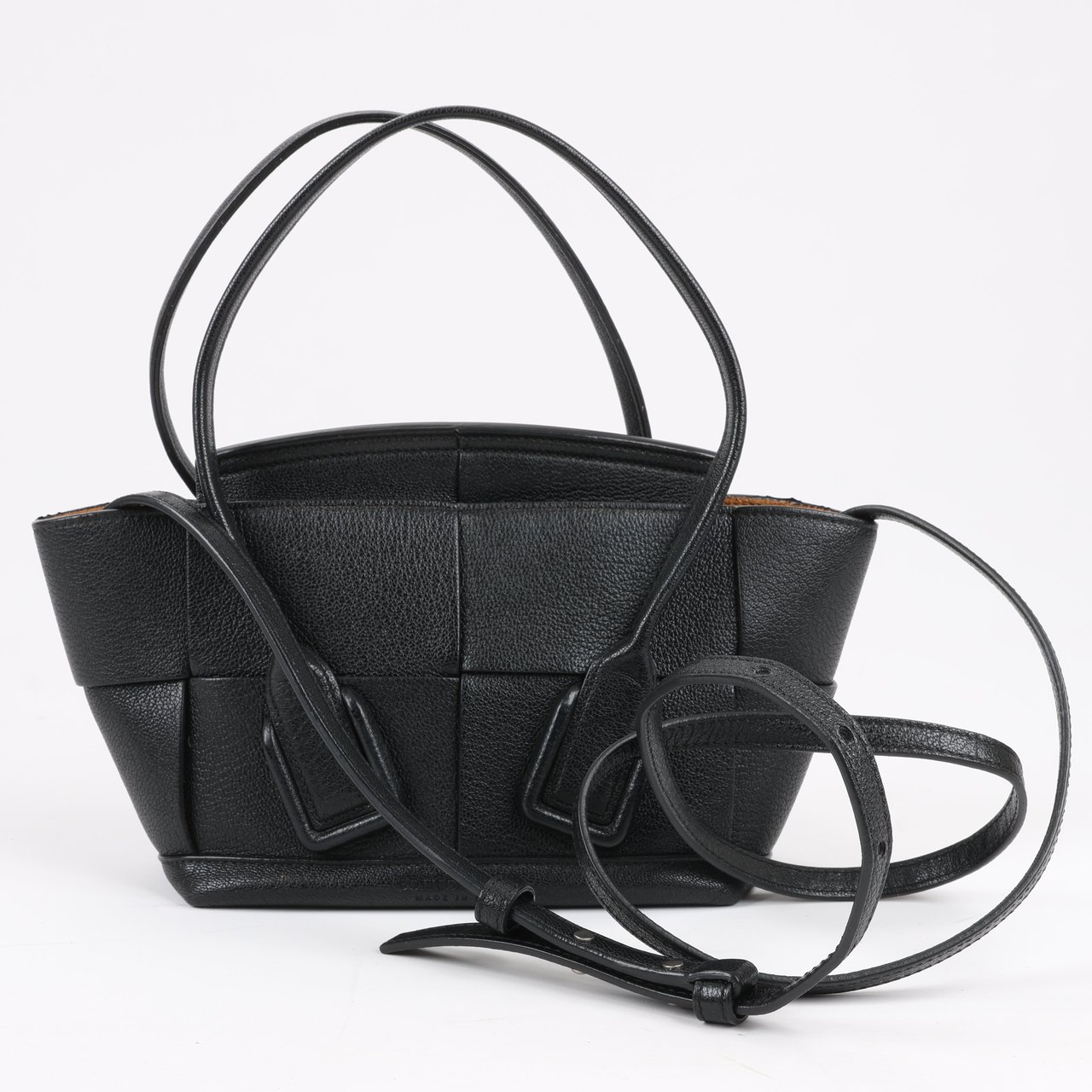 Bottega Veneta Arco Mini Leather Maxi Intrecciato 2Way Handbag in Black Zwart