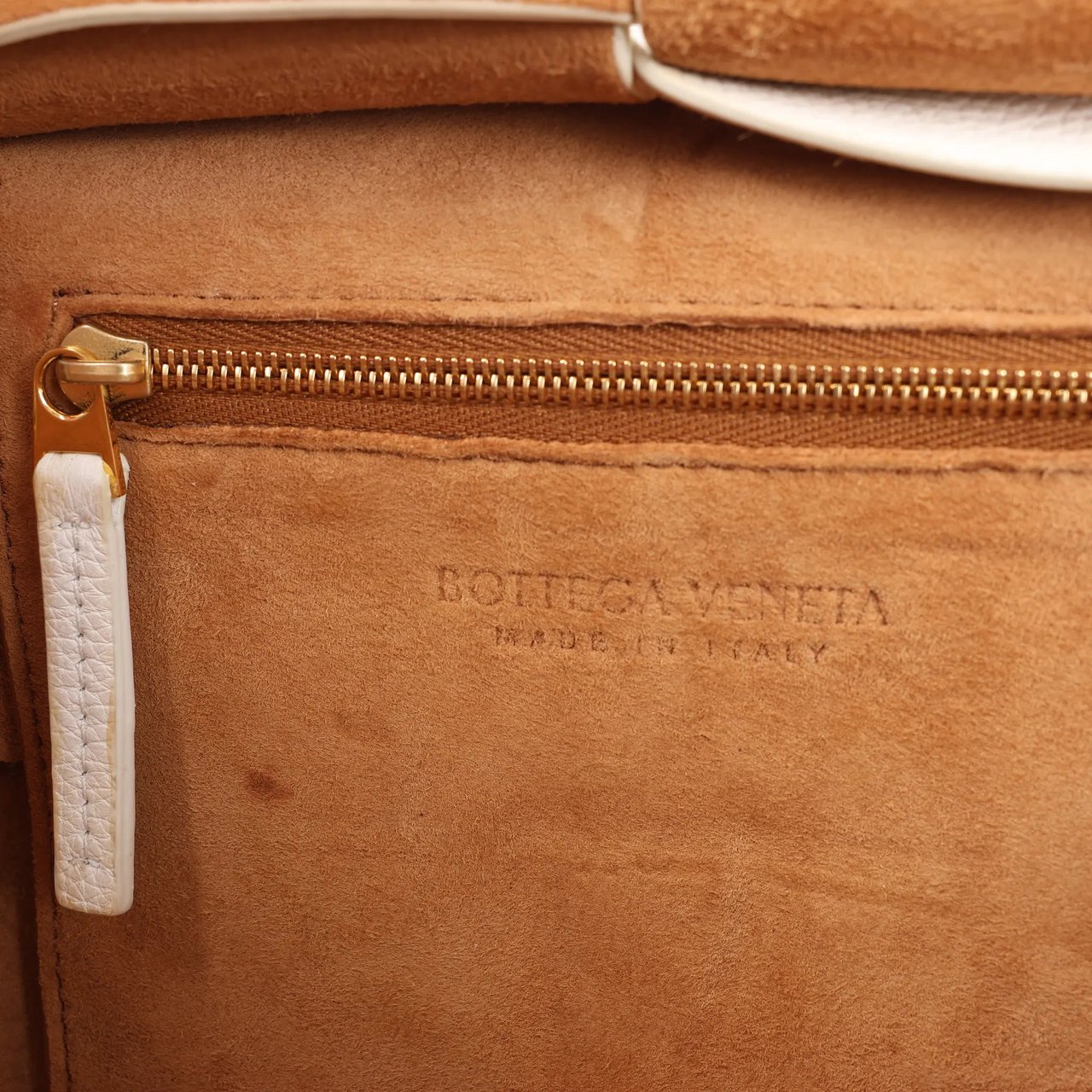 Bottega Veneta Arco Mini Leather Maxi Intrecciato 2Way Handbag in White Divers