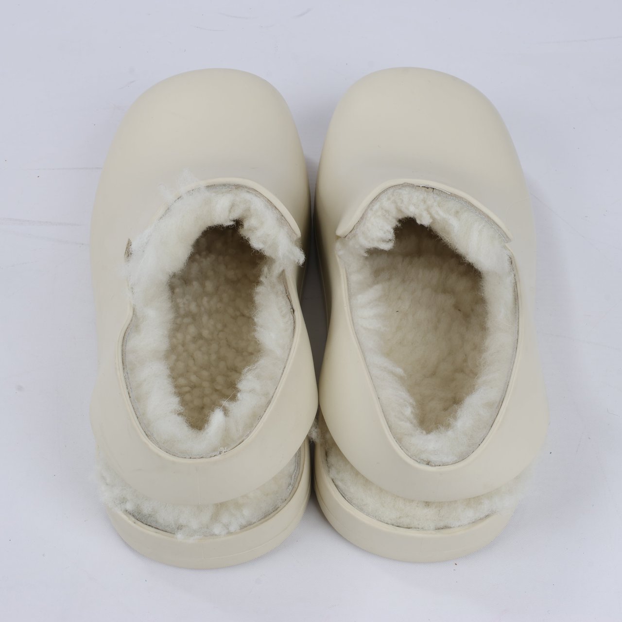 Bottega Veneta Puddle Shearling Cozy Matt Rubber Low Top Shoes in Ivory Beige