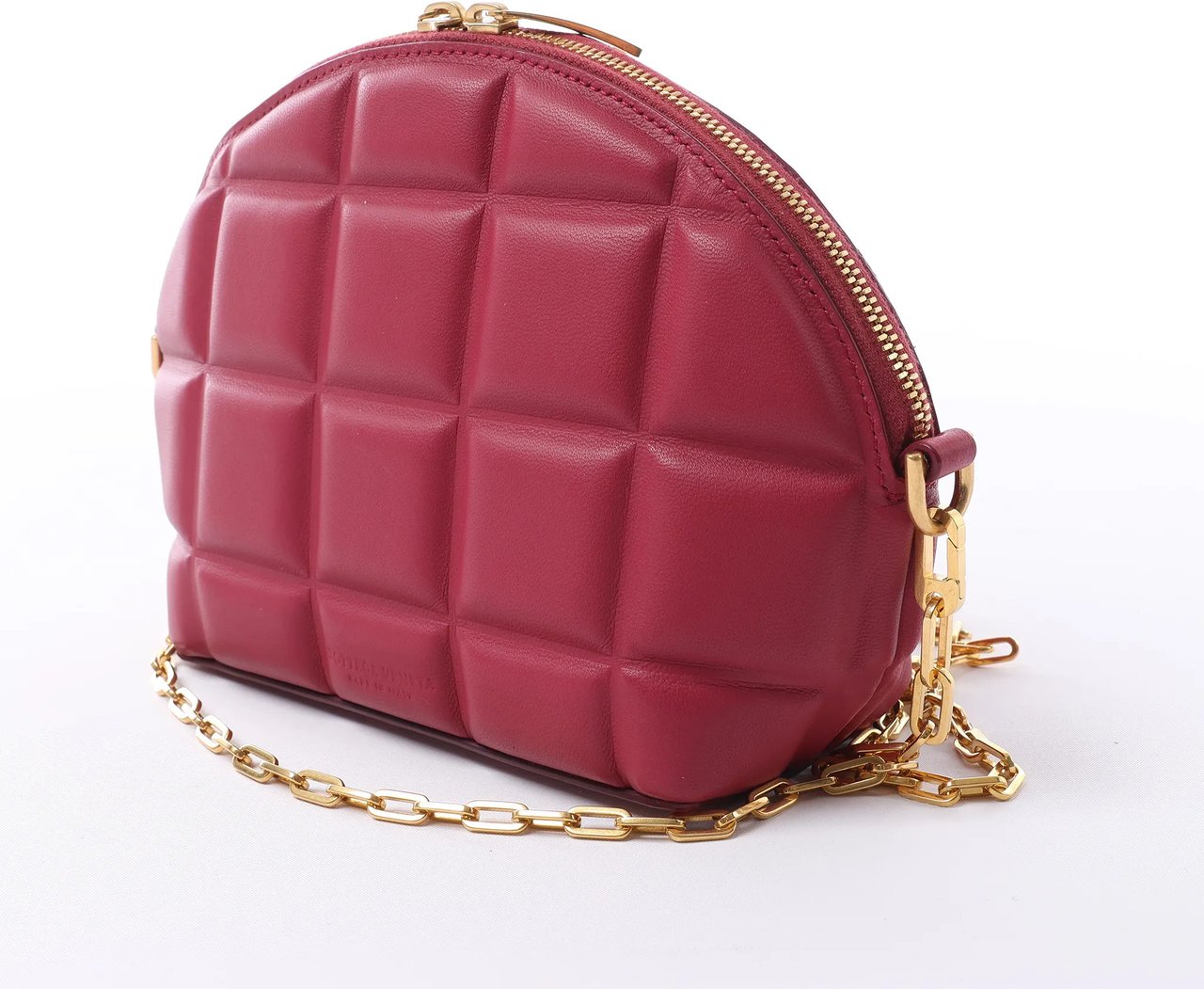 Bottega Veneta Half Moon Padded Leather Crossbody Bag in Burgundy 593165 Zwart