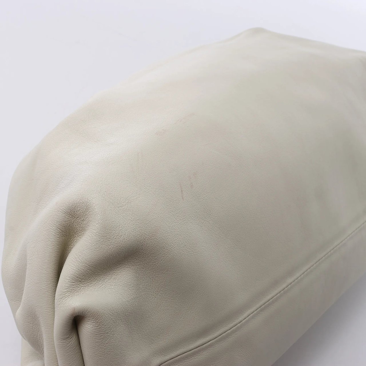 Bottega Veneta The Pouch Oversize Leather Clutch Bag in Beige Beige