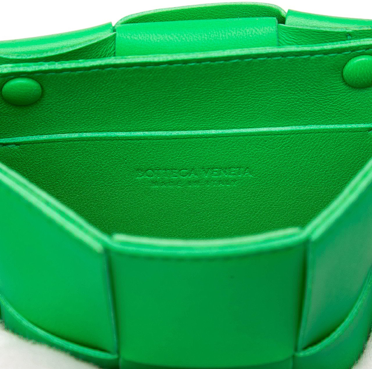 Bottega Veneta Candy Nappa Intrecciato Cassette Crossbody Groen