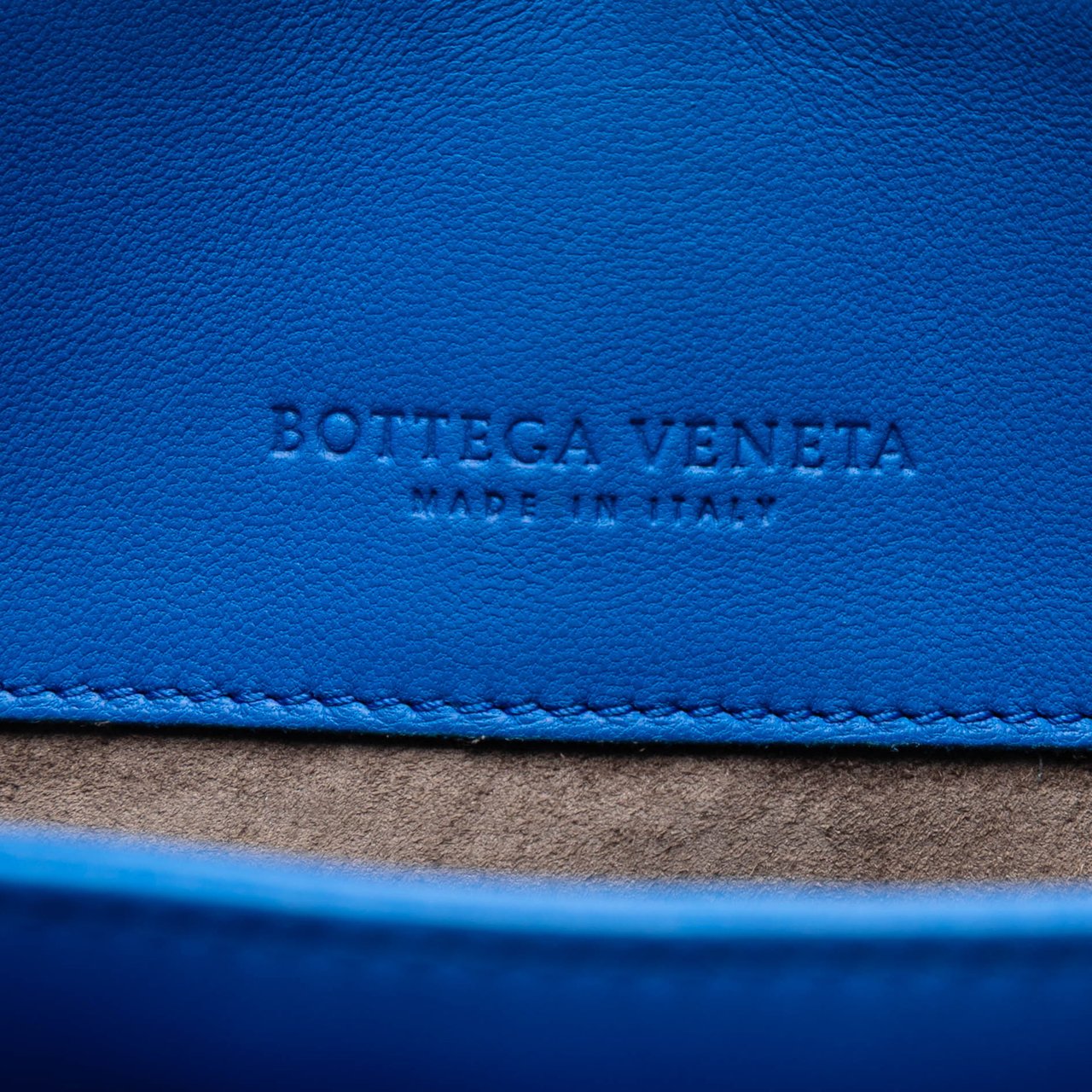 Bottega Veneta Medium Nappa Intrecciato Olimpia Shoulder Bag Blauw