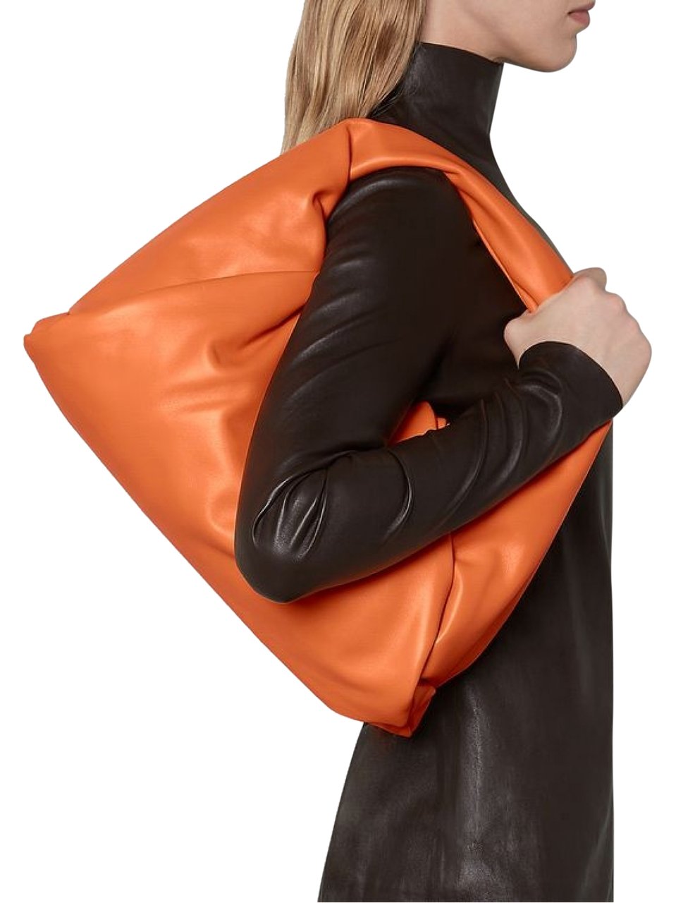 Bottega Veneta The Shoulder Pouch Hobo Bag Oranje