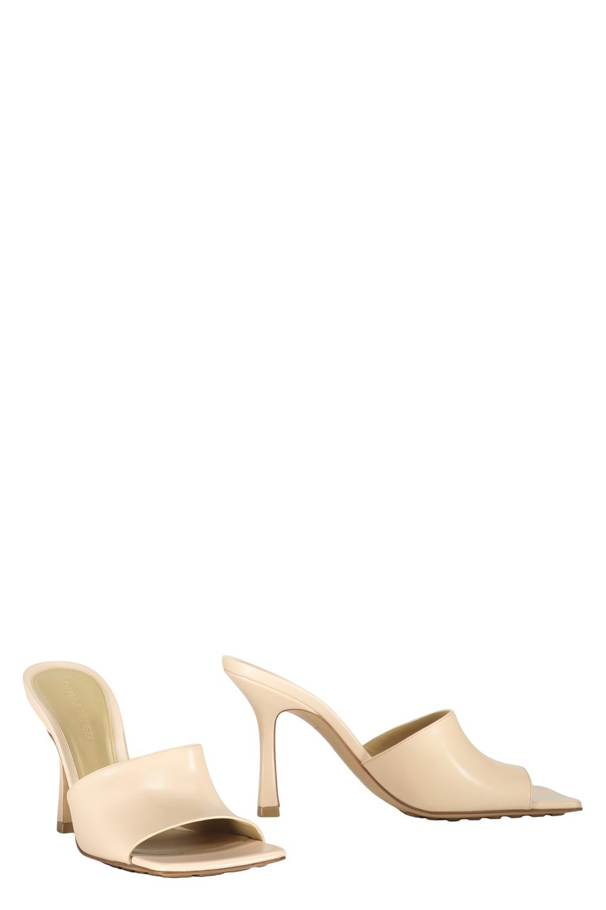 Bottega Veneta Stretch Leather mules Roze