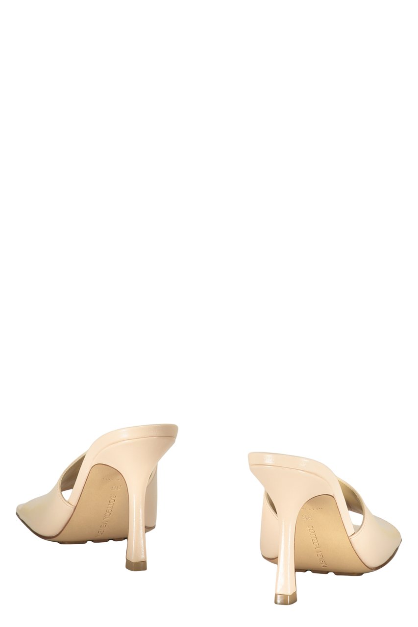 Bottega Veneta Stretch Leather mules Roze
