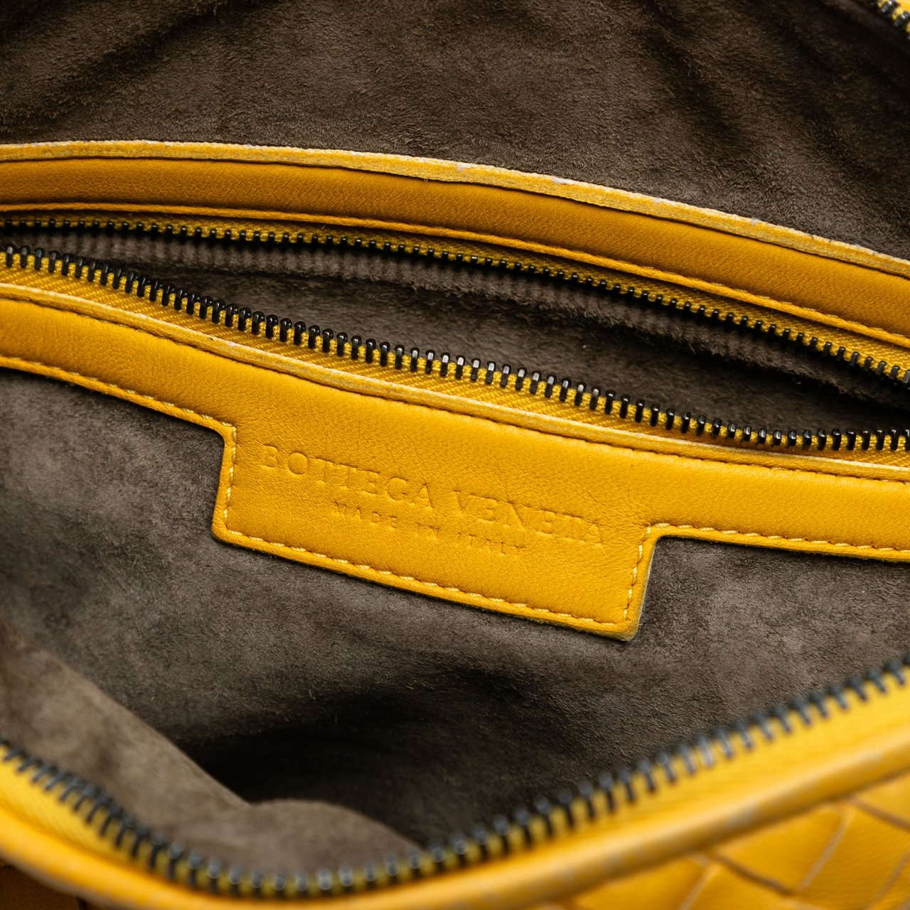 Bottega Veneta Nappa Intrecciato Nodini Crossbody Geel