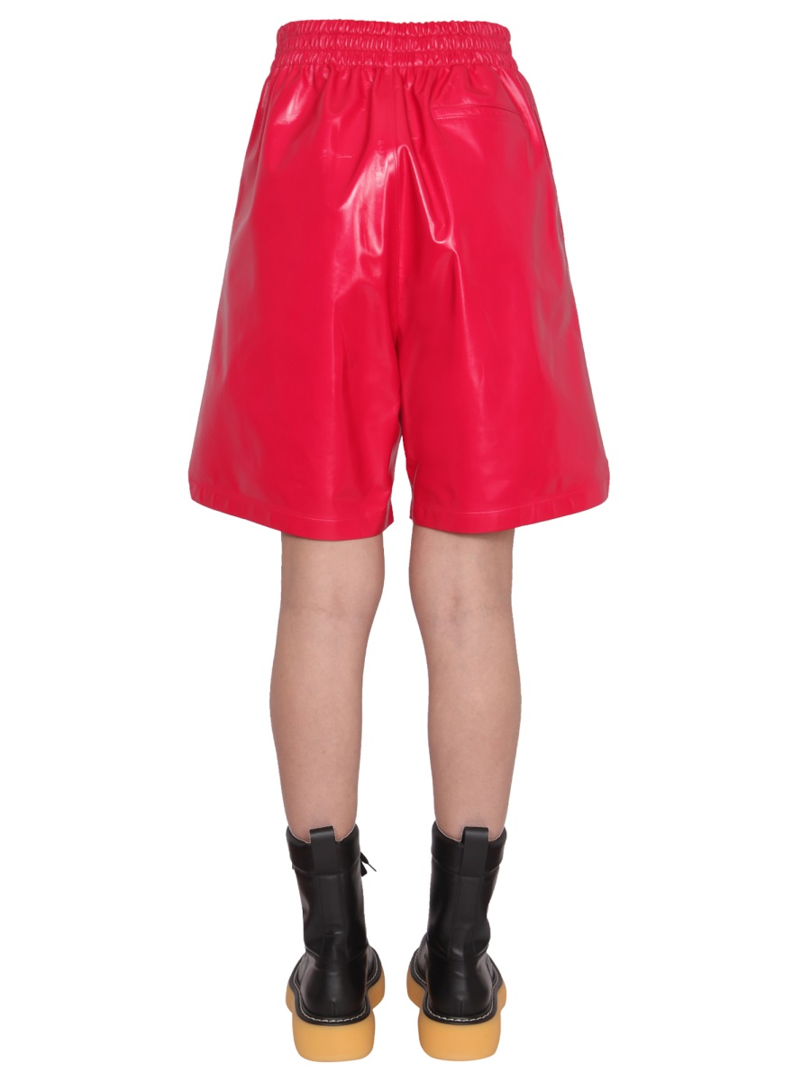 Bottega Veneta Tailored Black Leather Shorts with Elastic Waistband Rood