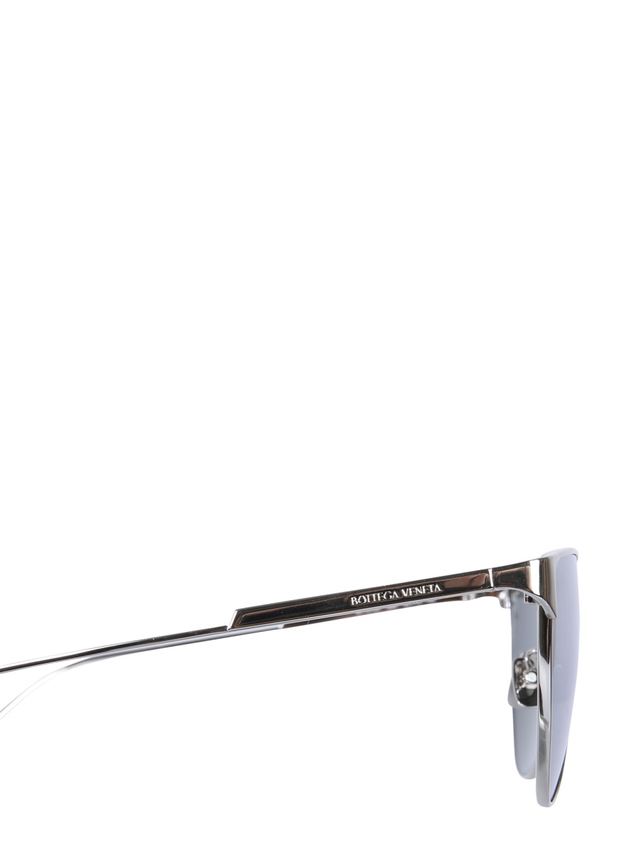 Bottega Veneta Sunglasses with Washed Mohair Frame and Unique Texture Grijs