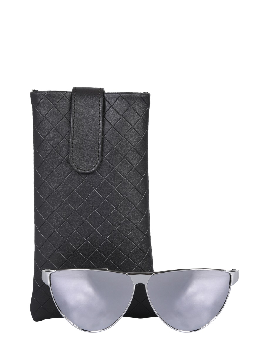Bottega Veneta Sunglasses with Washed Mohair Frame and Unique Texture Grijs