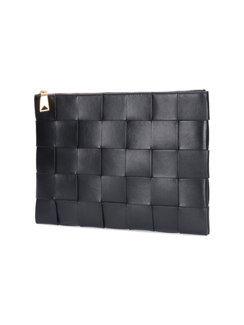 Bottega Veneta Intrecciato Lambskin Pouch With Gold Hardware Zwart
